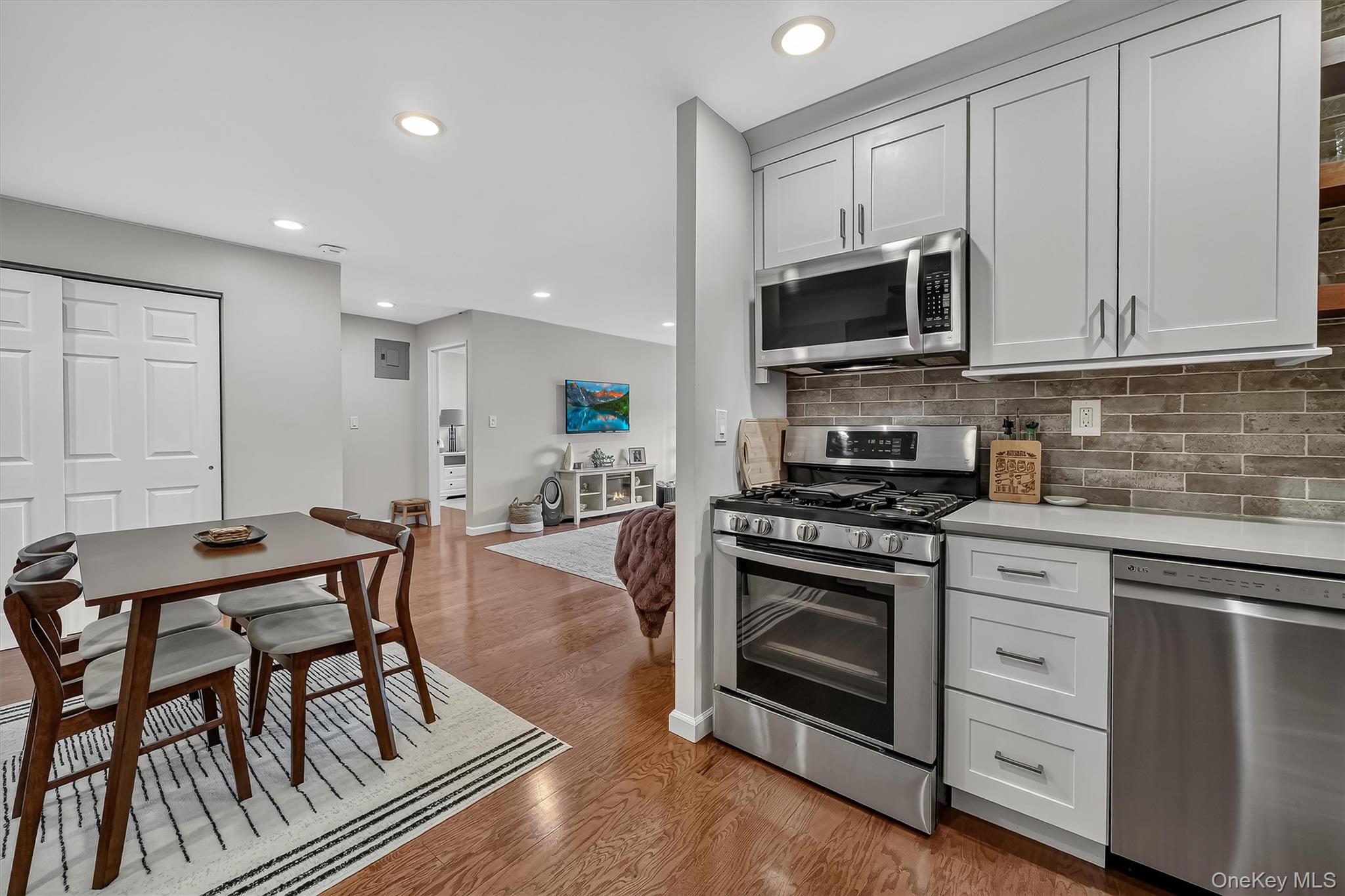 25 Franklin Avenue 6c Property Photo 12
