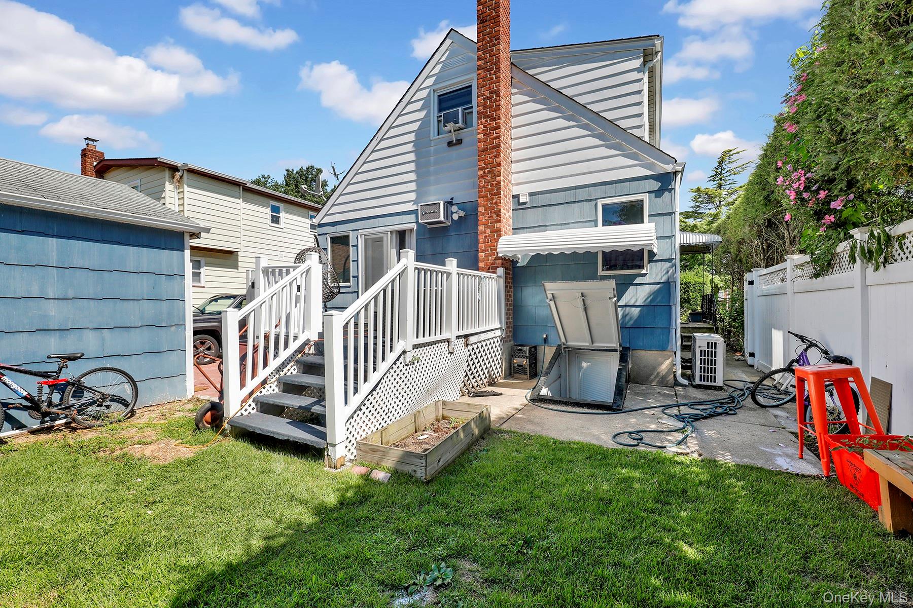 1537 Madison Street Property Photo 25