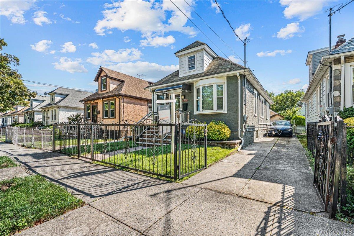 14039 169th Street Property Photo 2