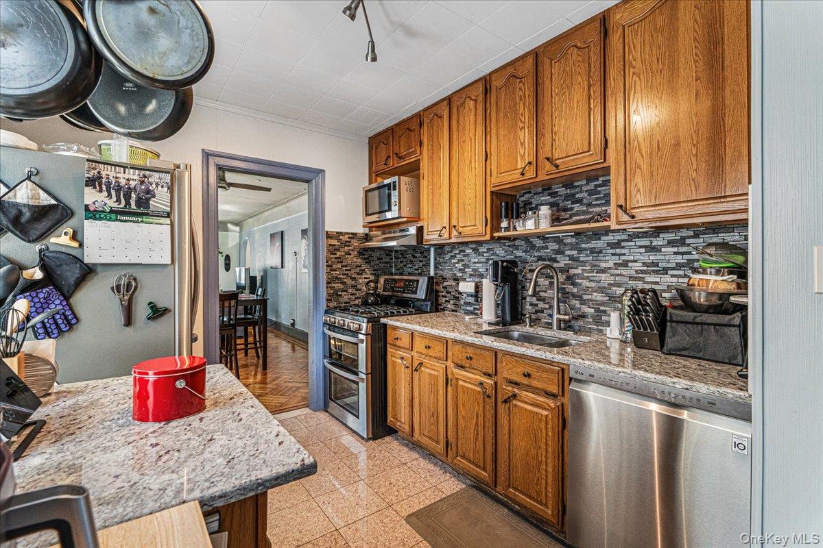 14039 169th Street Property Photo 6