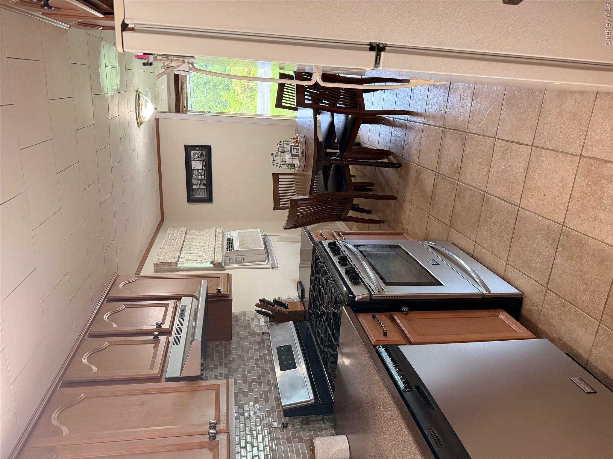 973 State Route 17k Property Photo 3