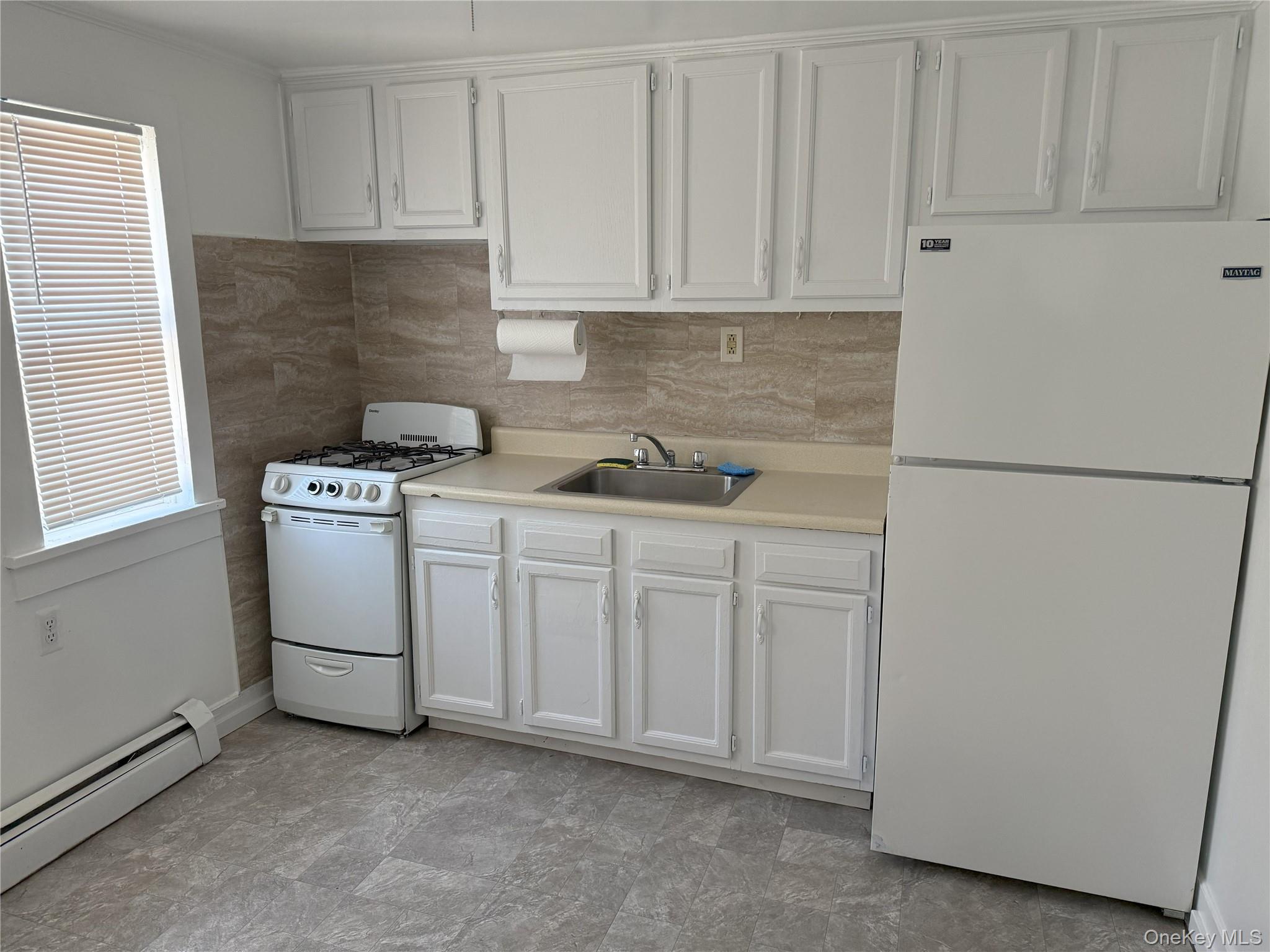 6 Glenmere Avenue 1 Property Photo 2