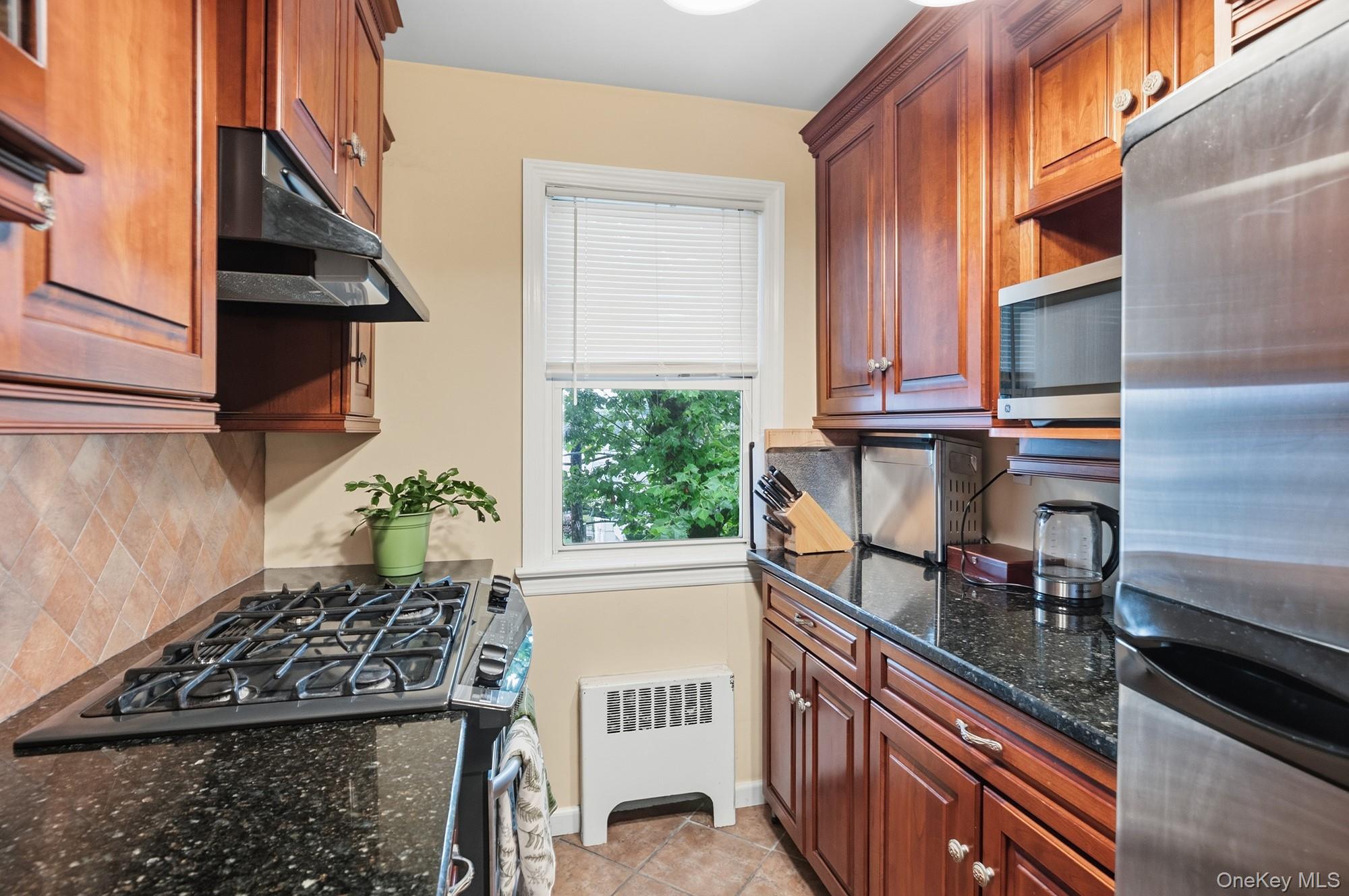 154 Underhill Avenue 2a Property Photo 9