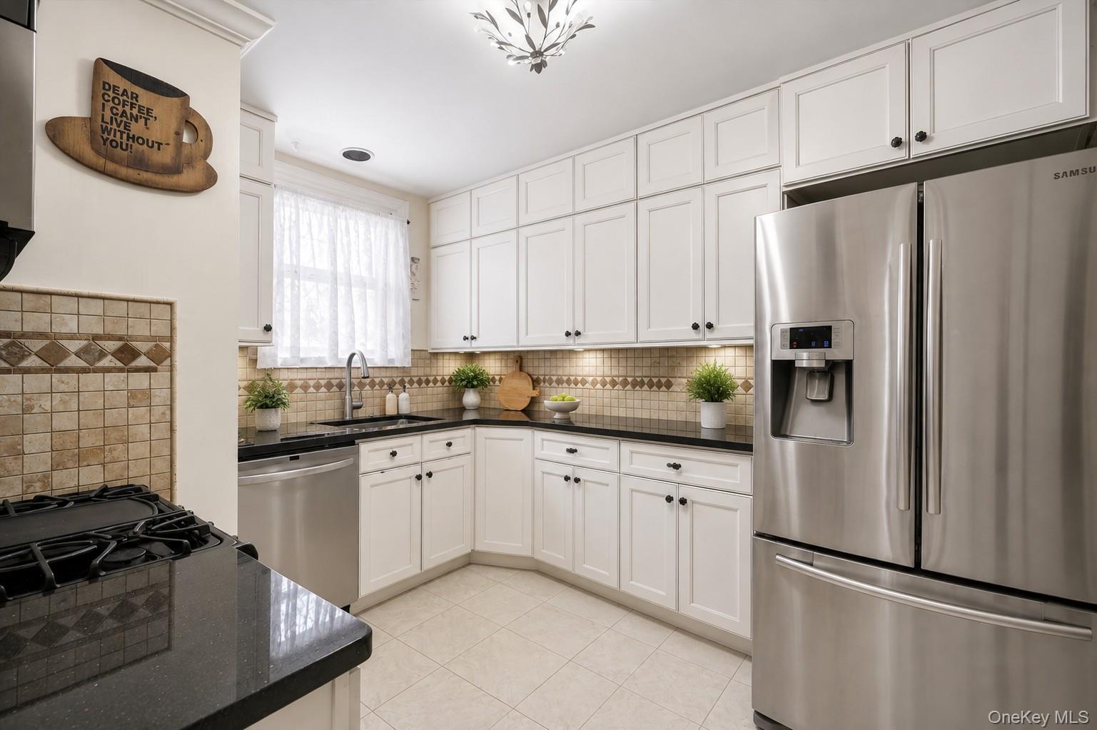 280 Collins Avenue 1a Property Photo 6