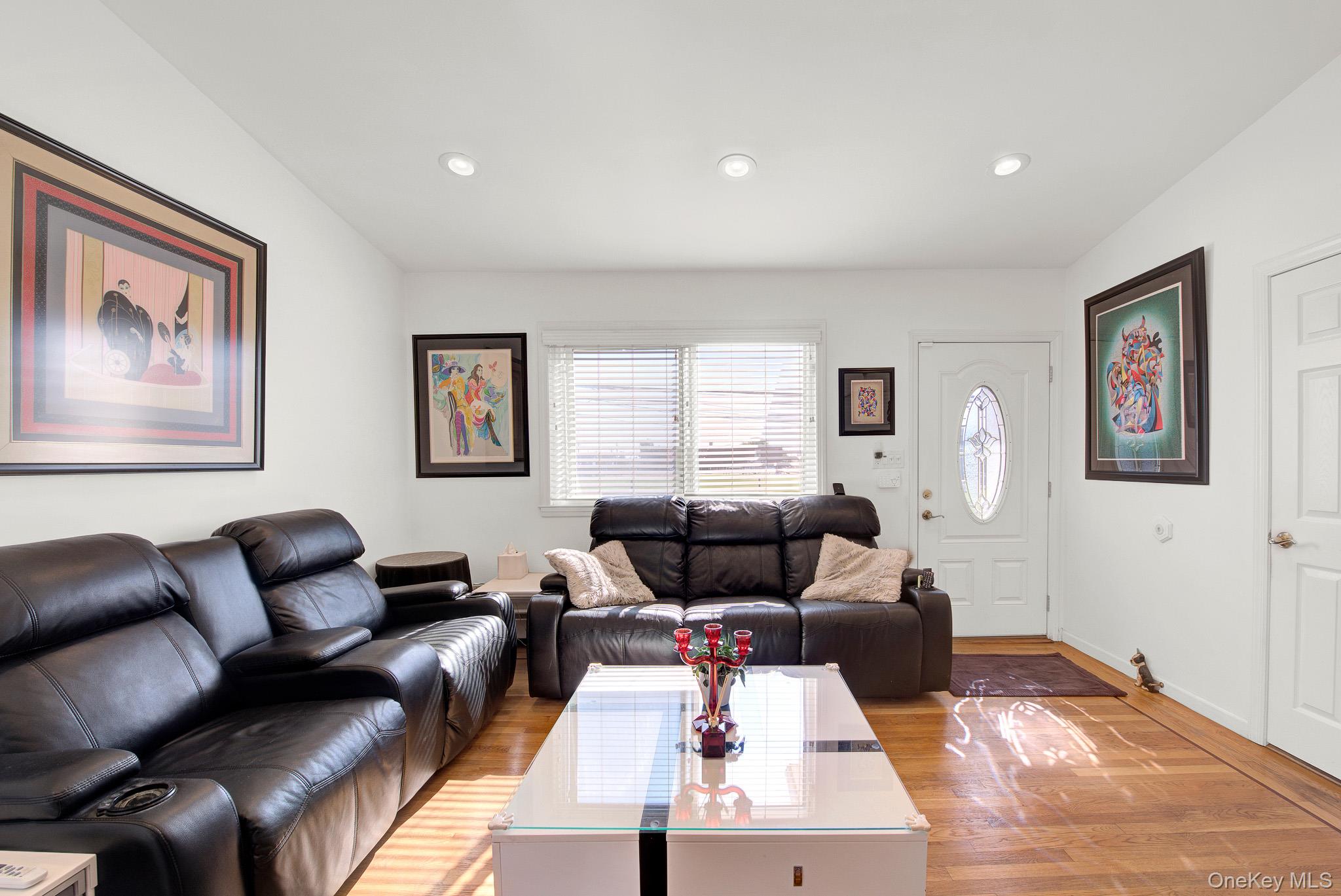 76 Suffolk Road Property Photo 14
