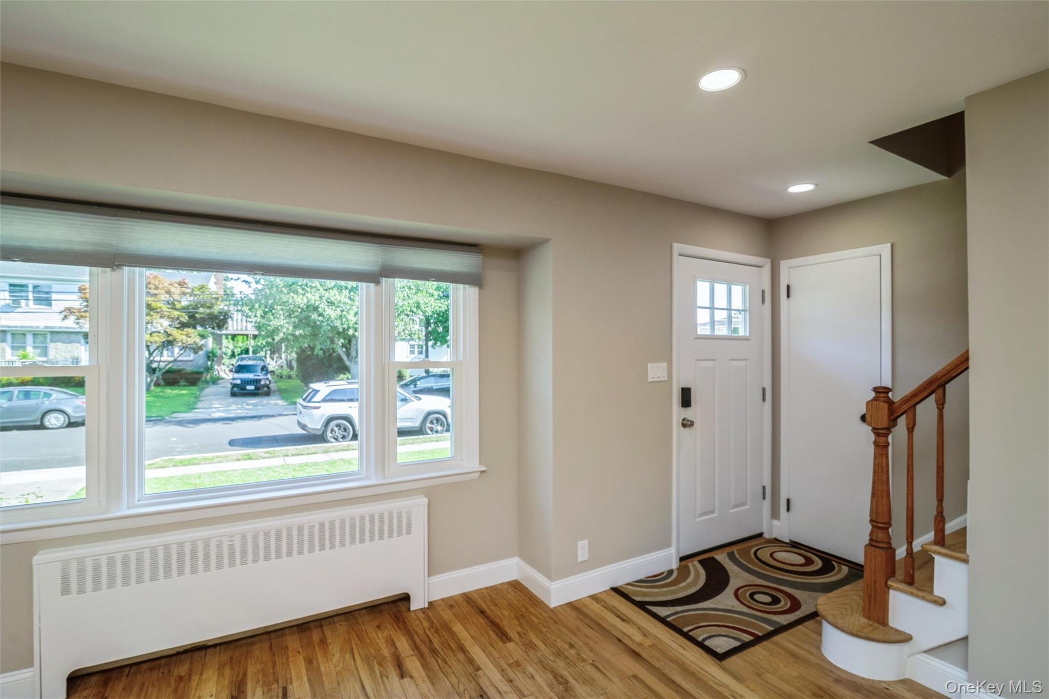 216 N Hawthorne Street Property Photo 6