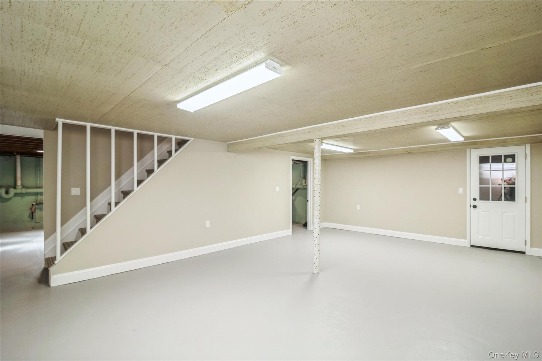 216 N Hawthorne Street Property Photo 25