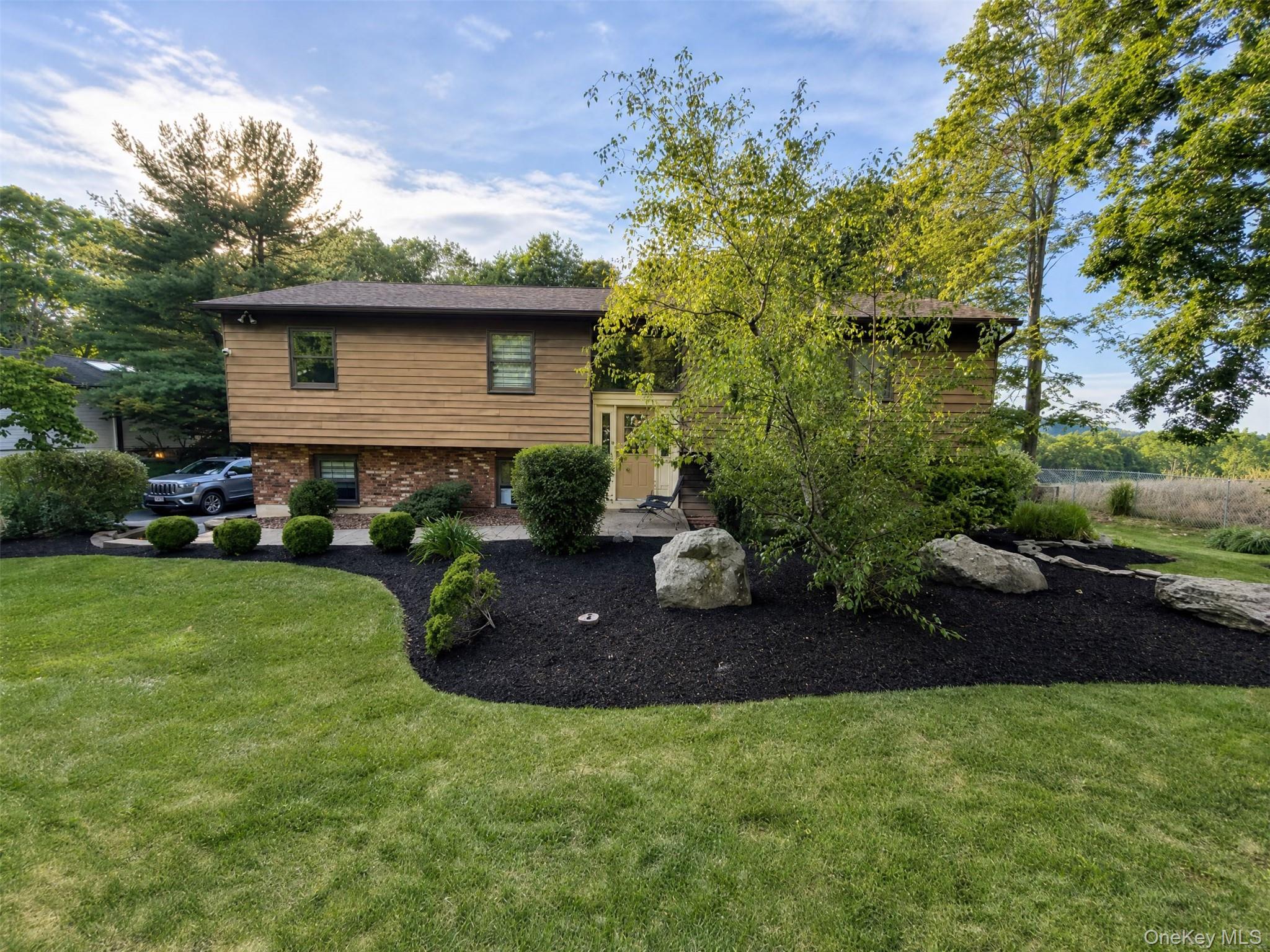 15 Arlington Drive Property Photo 1