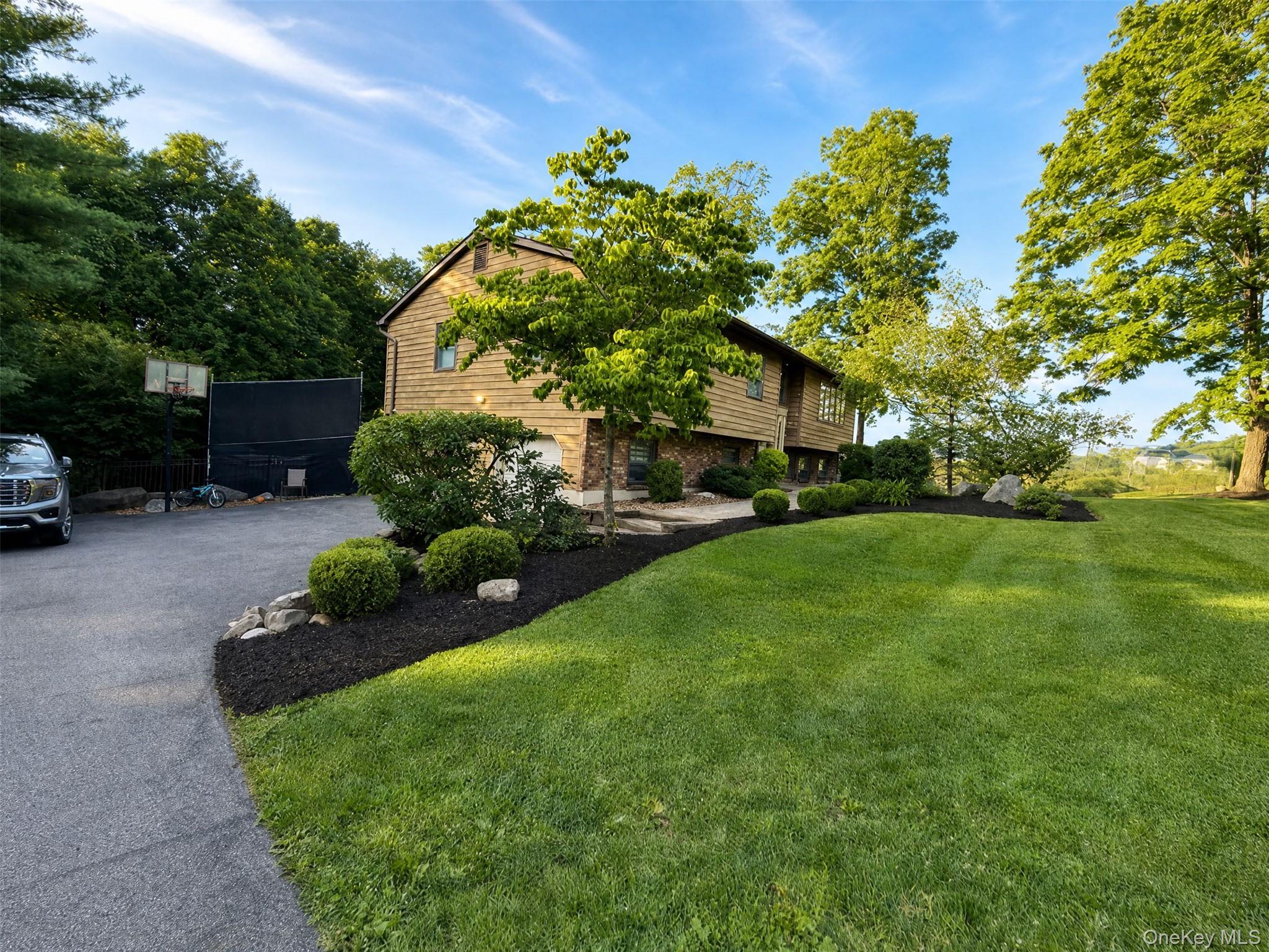 15 Arlington Drive Property Photo 14