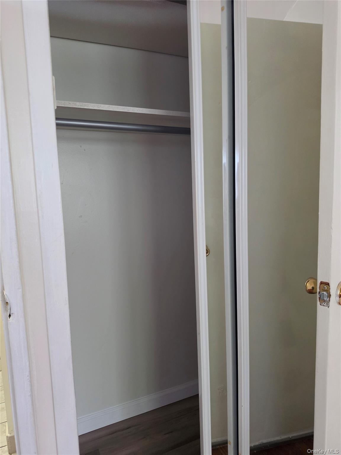 61-25 75th Street 2fl Property Photo 11