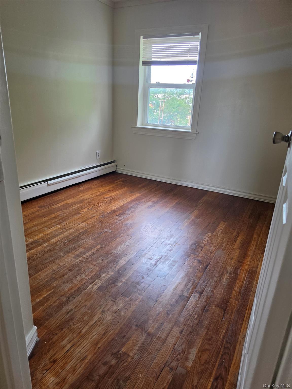 61-25 75th Street 2fl Property Photo 13