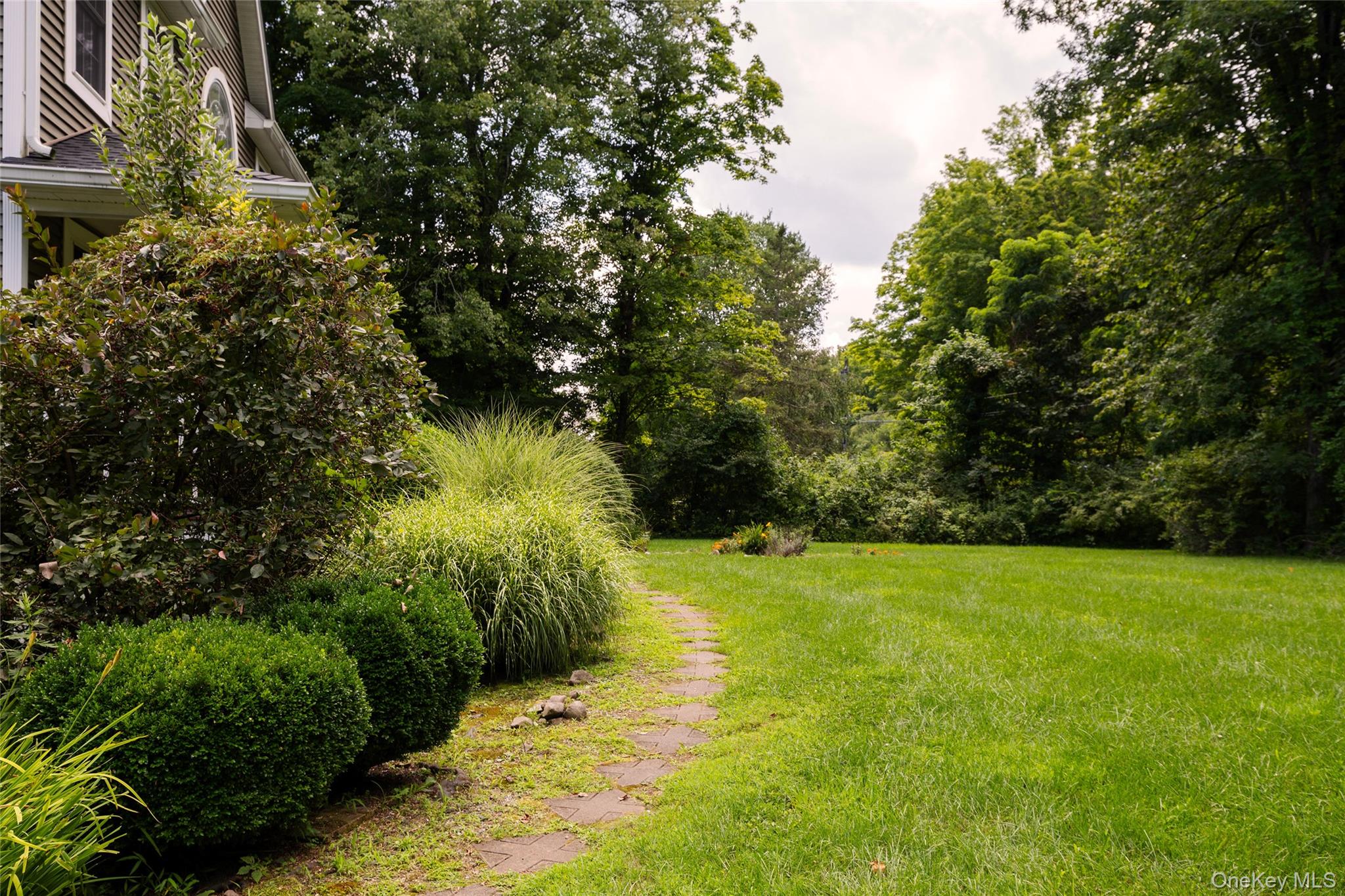 555 Plutarch Property Photo 3