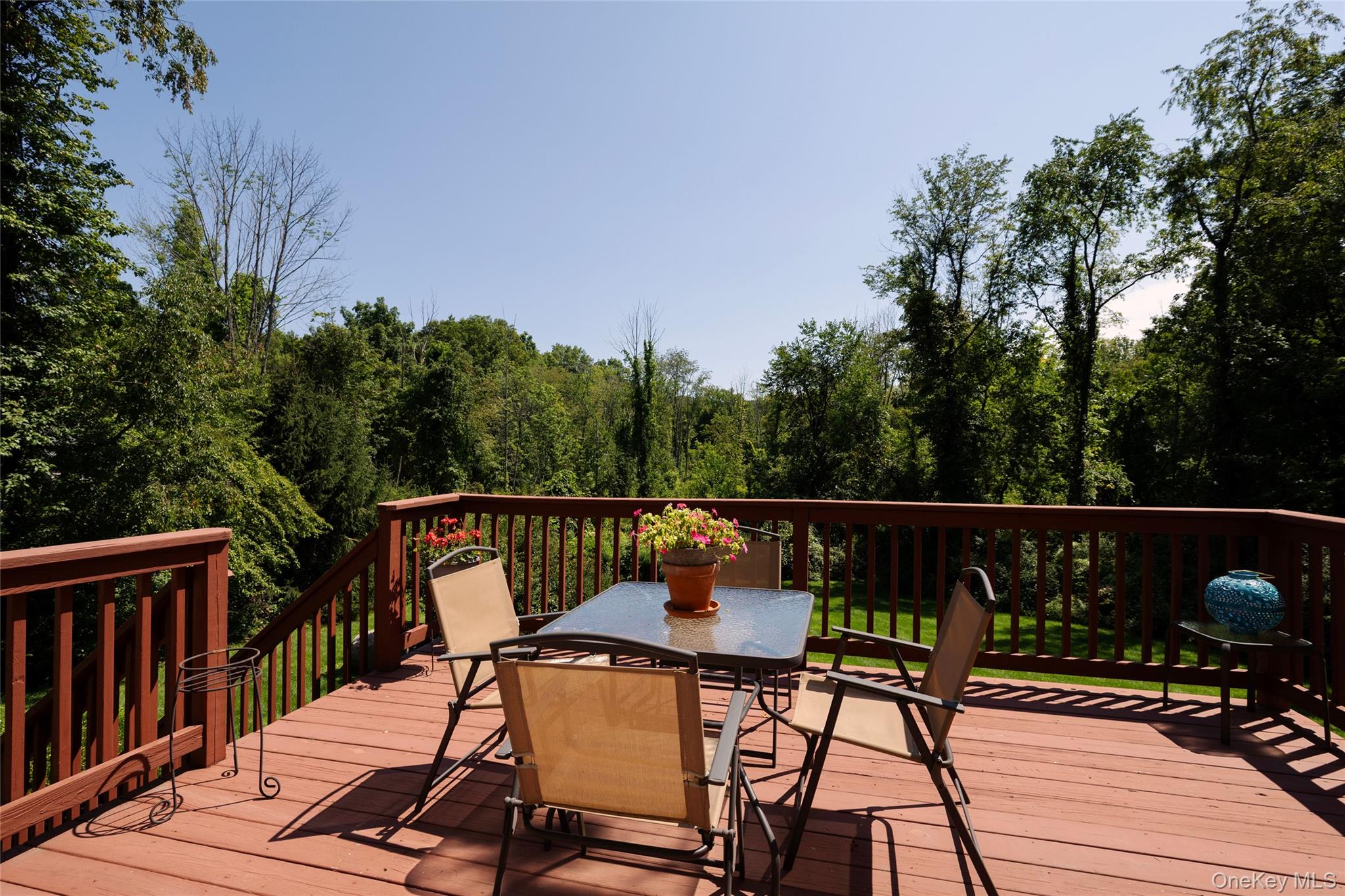 555 Plutarch Property Photo 13