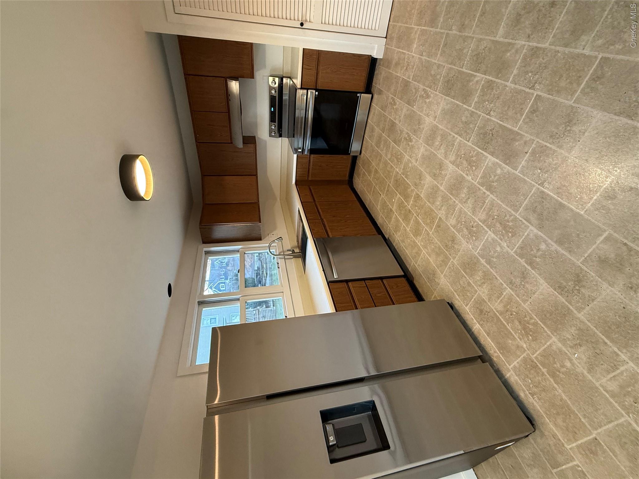 55 Hillside Avenue #a Property Photo 6