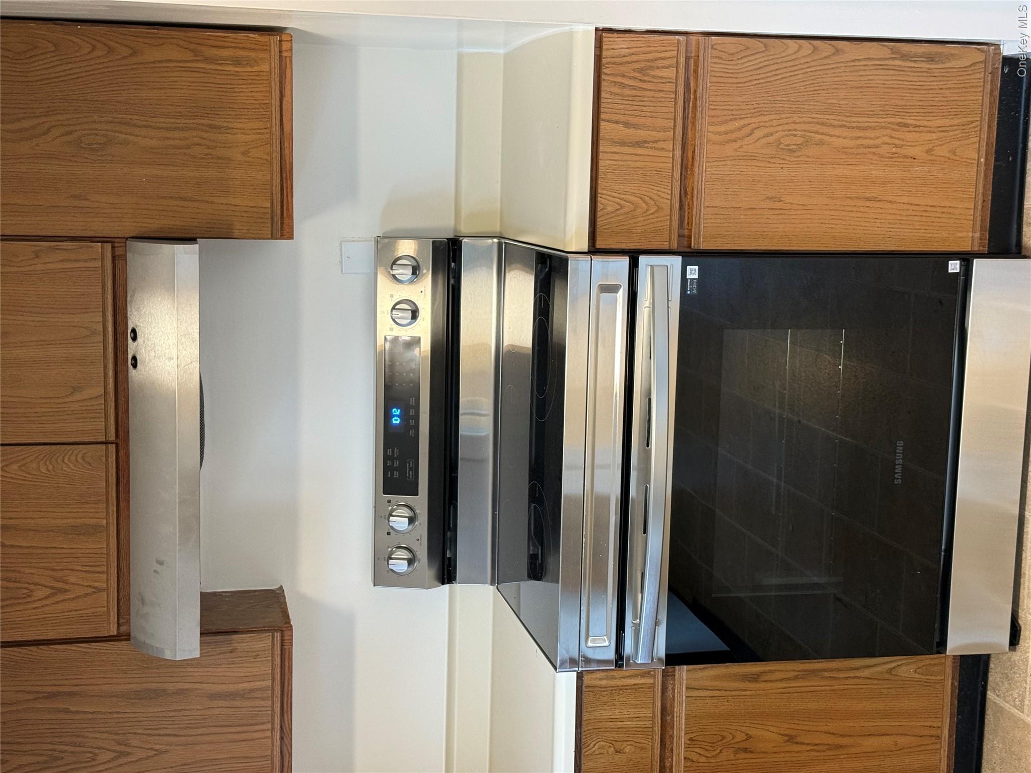 55 Hillside Avenue #a Property Photo 7