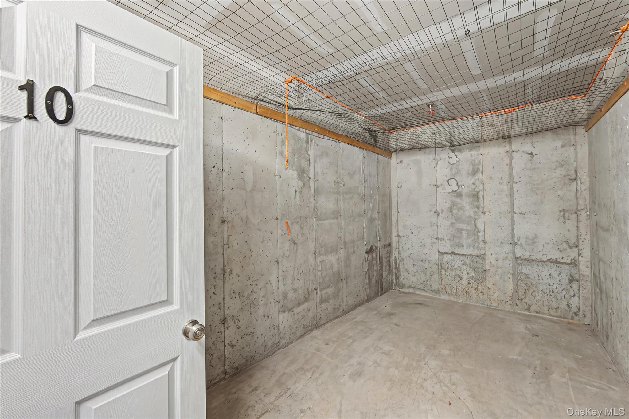 2806 Bennington Drive Property Photo 34