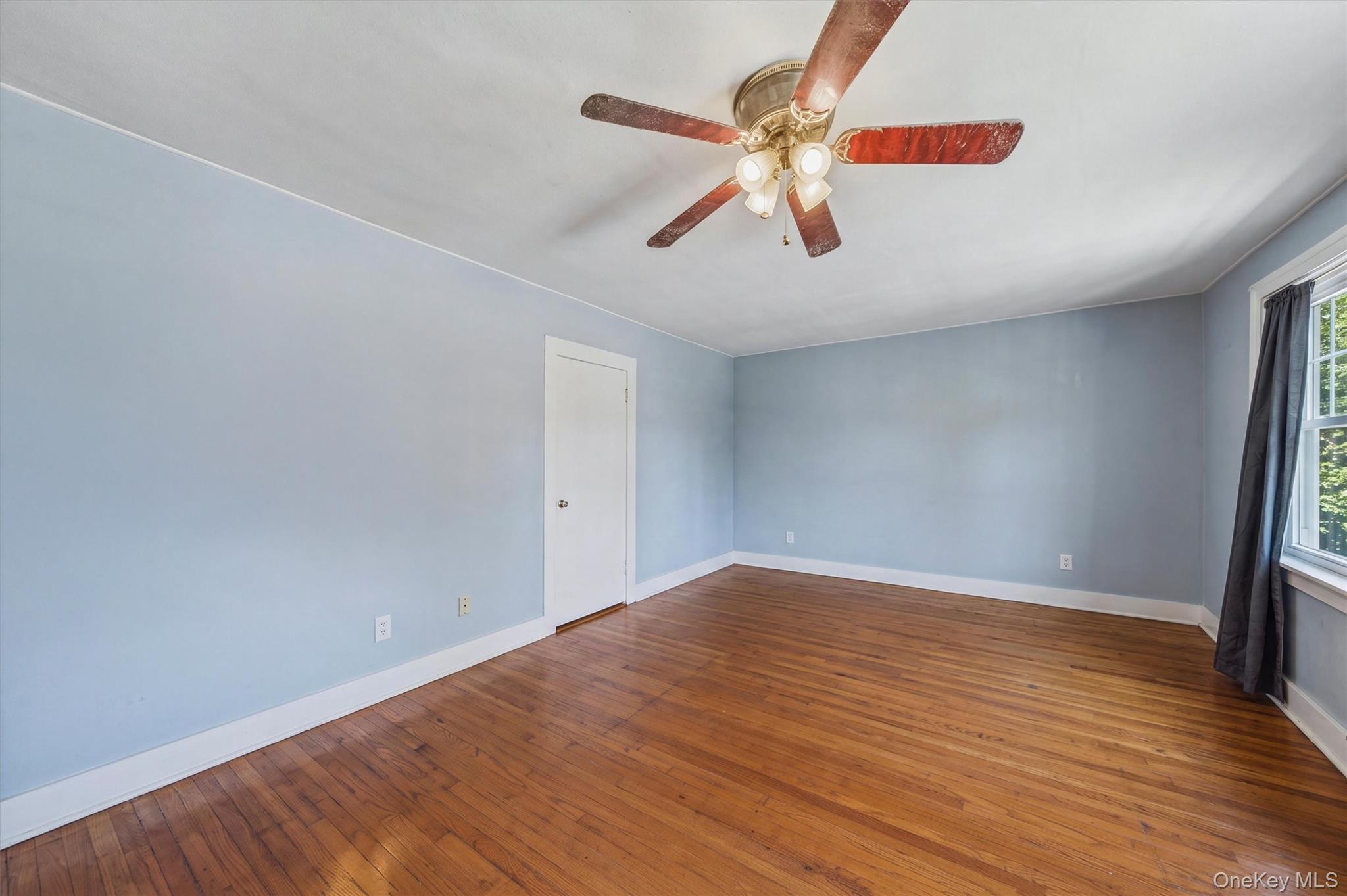 10 Dutchess Avenue Property Photo 21