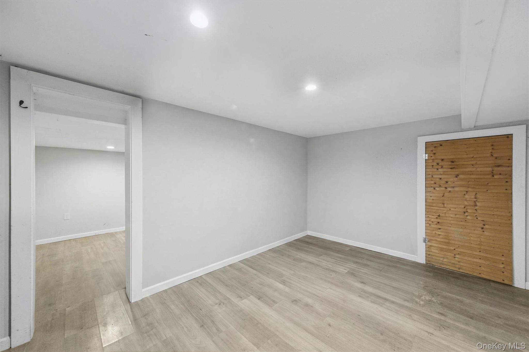 10 Dutchess Avenue Property Photo 31
