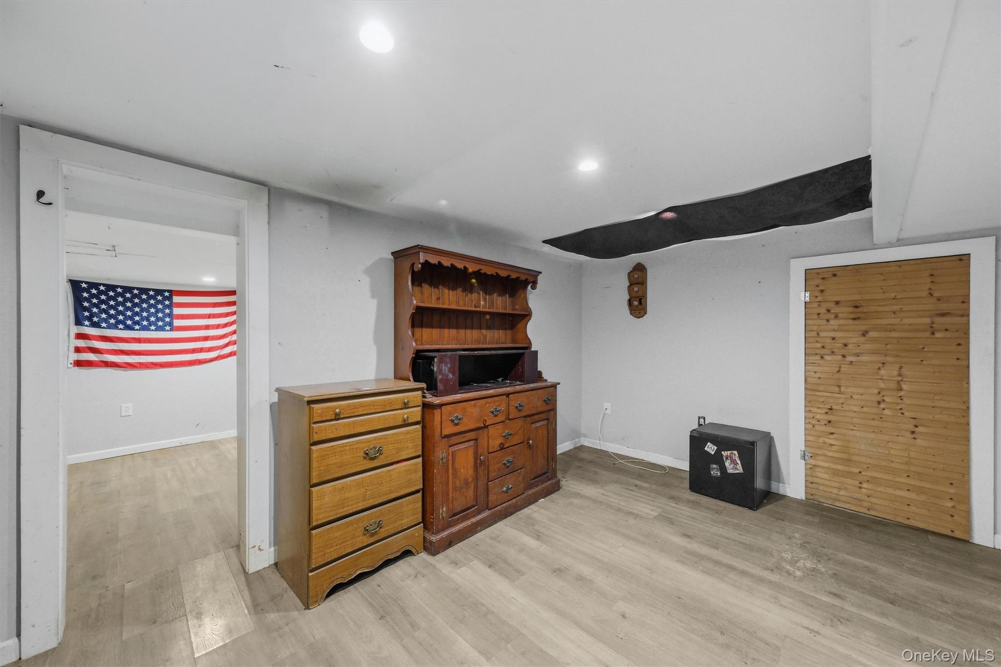10 Dutchess Avenue Property Photo 32