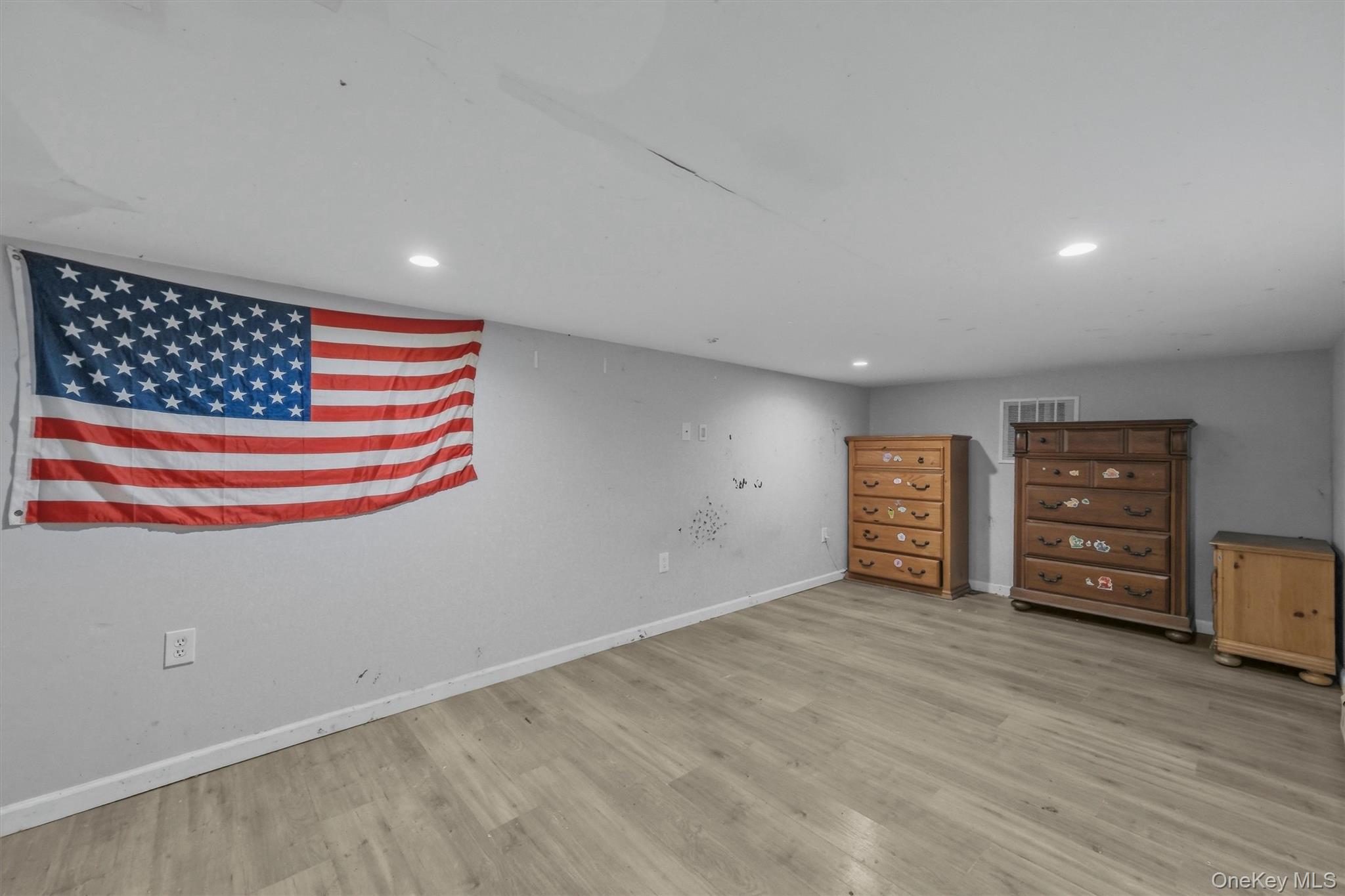 10 Dutchess Avenue Property Photo 34
