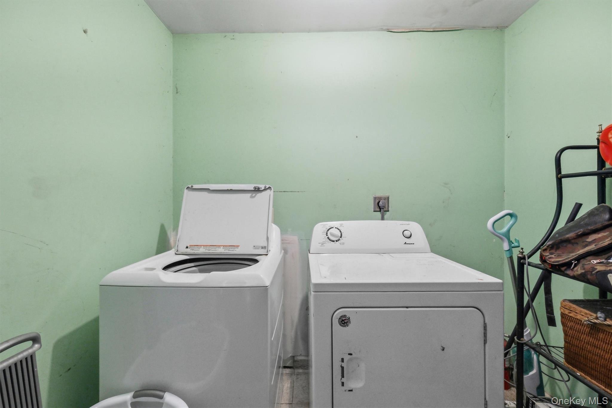 10 Dutchess Avenue Property Photo 36