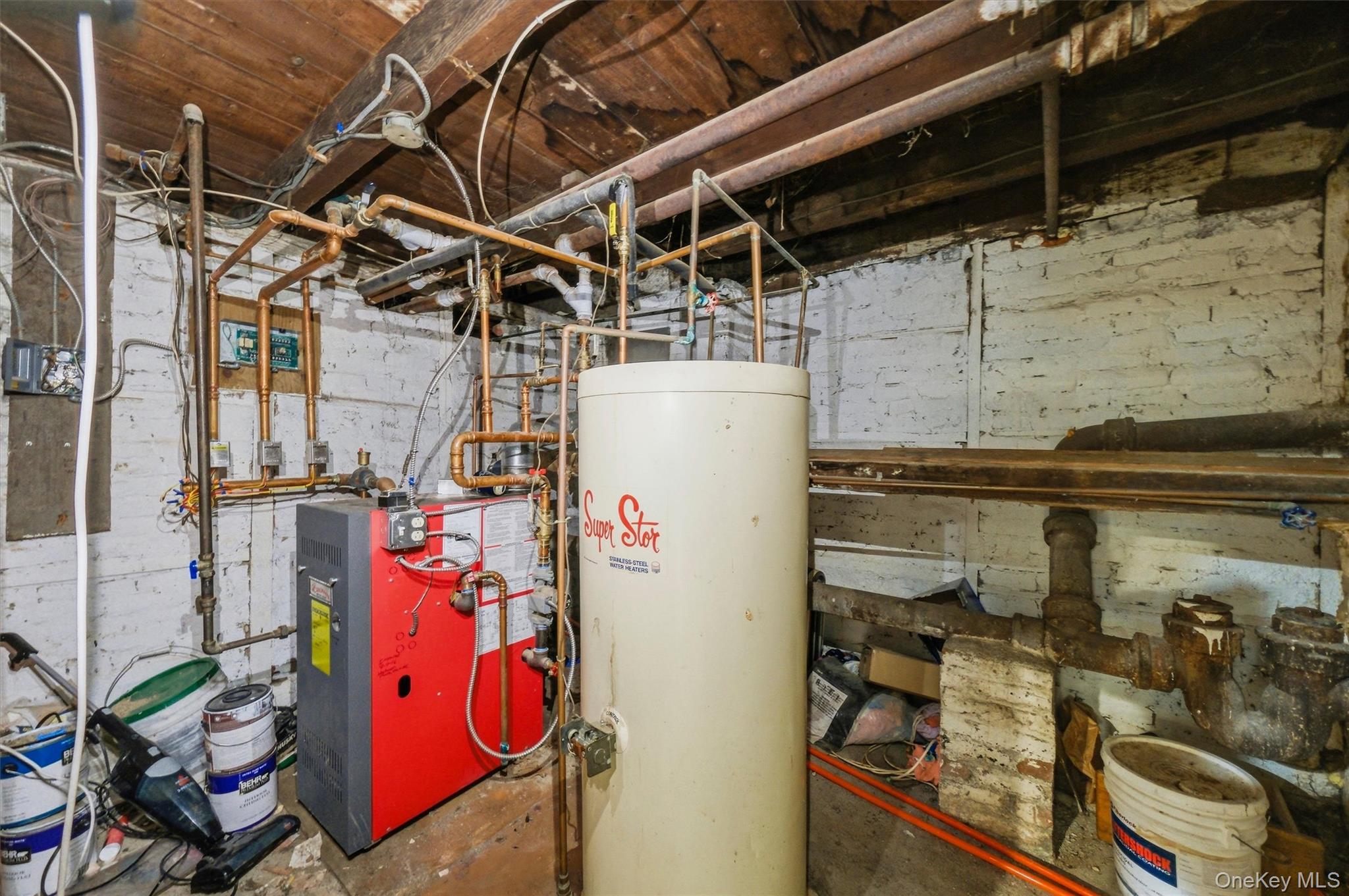 10 Dutchess Avenue Property Photo 37