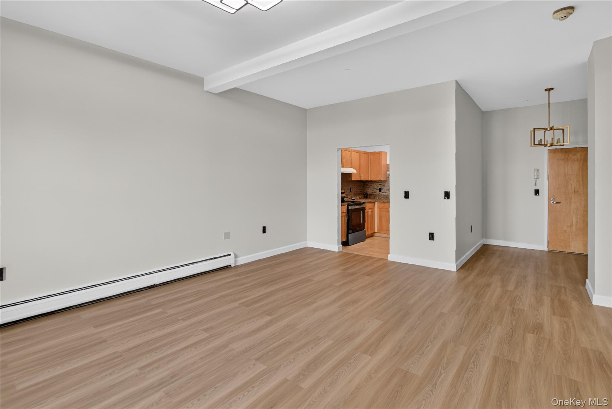 20 S Broadway 305 Property Photo 13