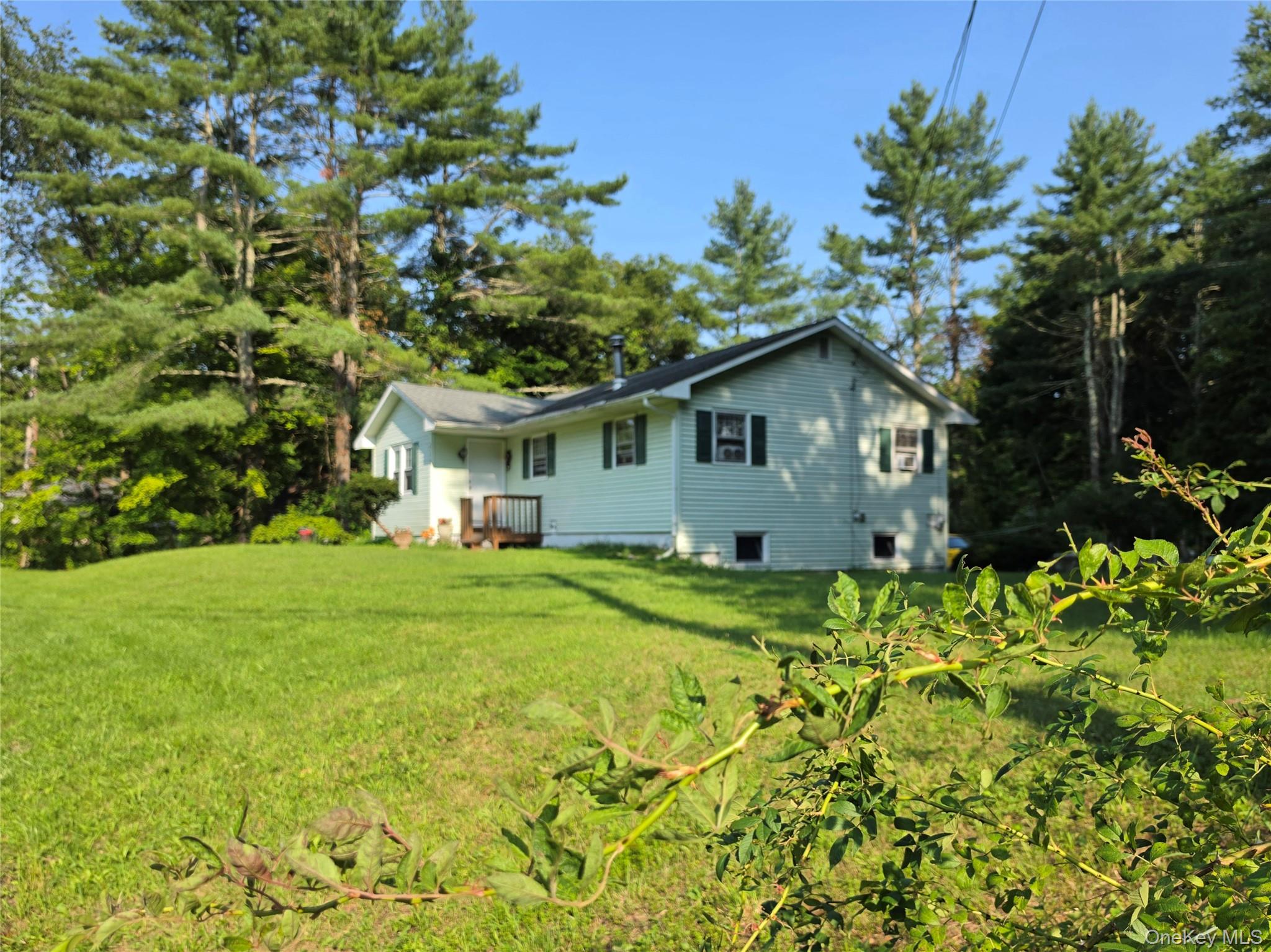 116 Summitville Road Property Photo 1