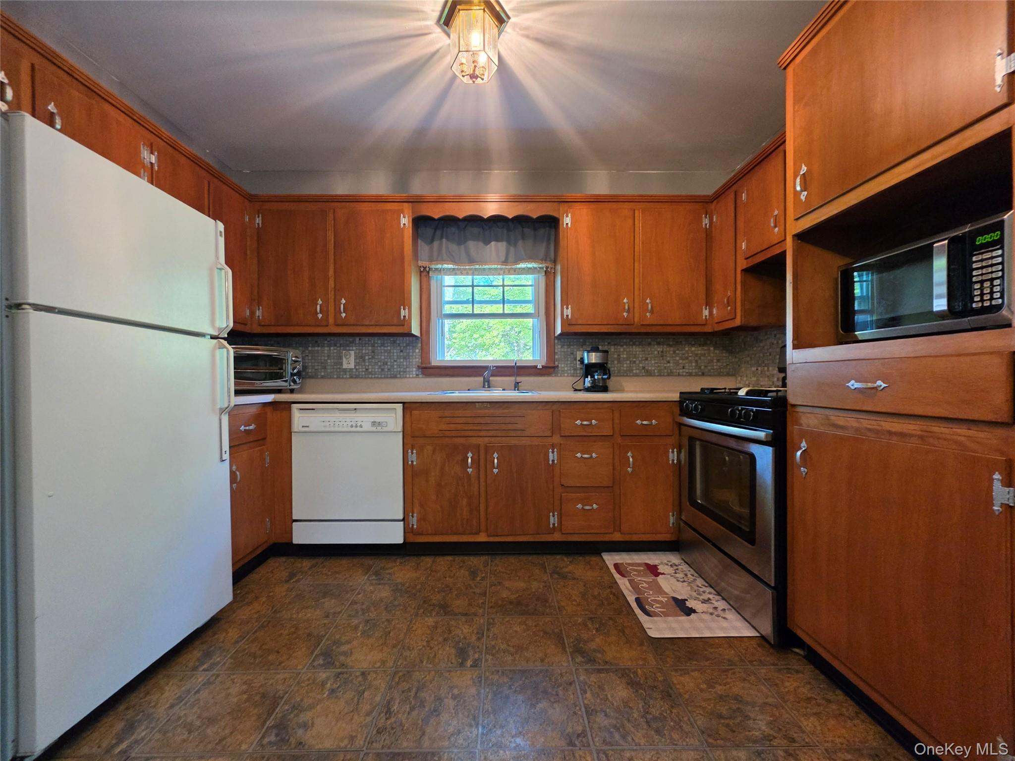 116 Summitville Road Property Photo 18
