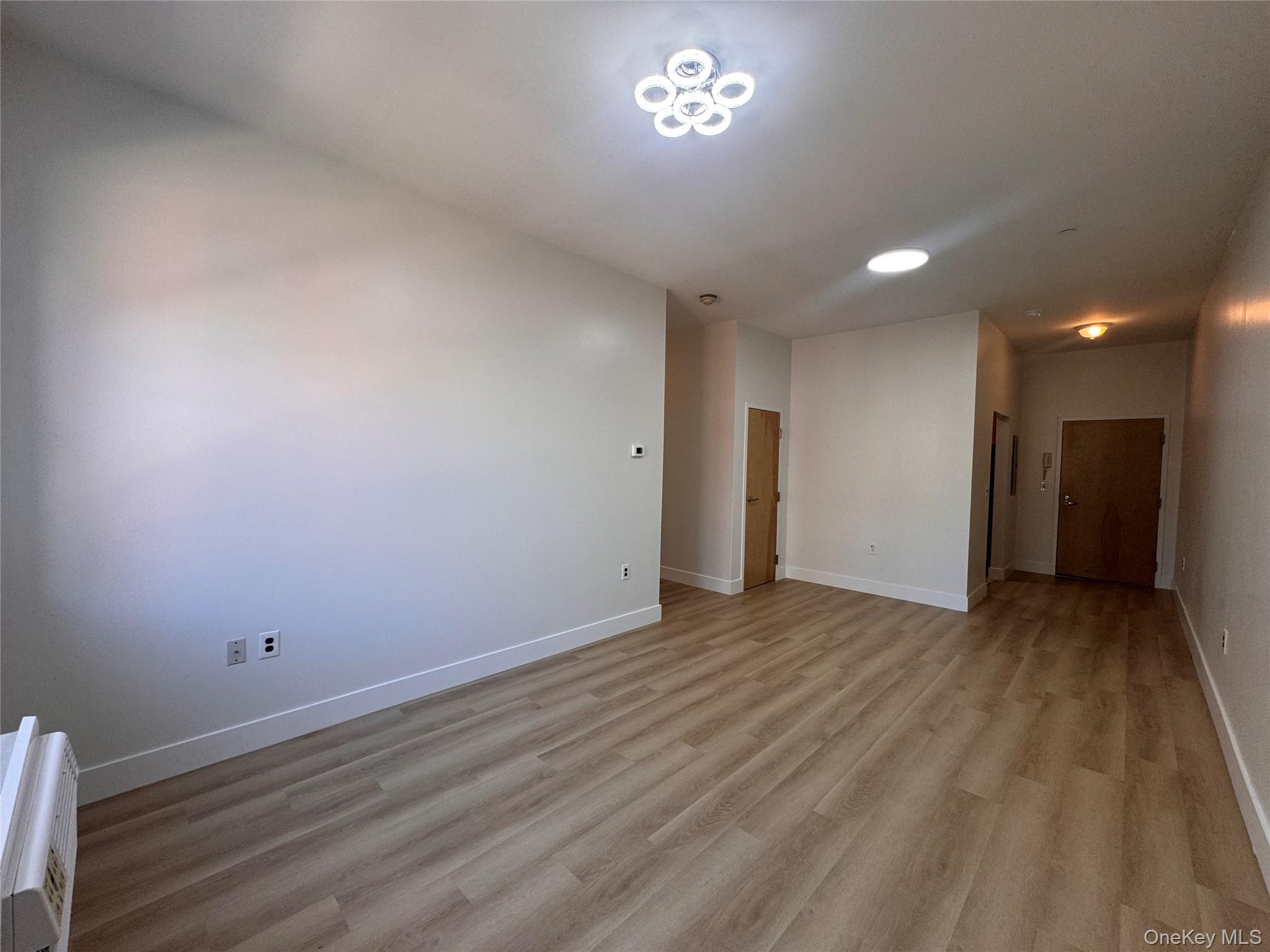 20 S Broadway 204 Property Photo 11