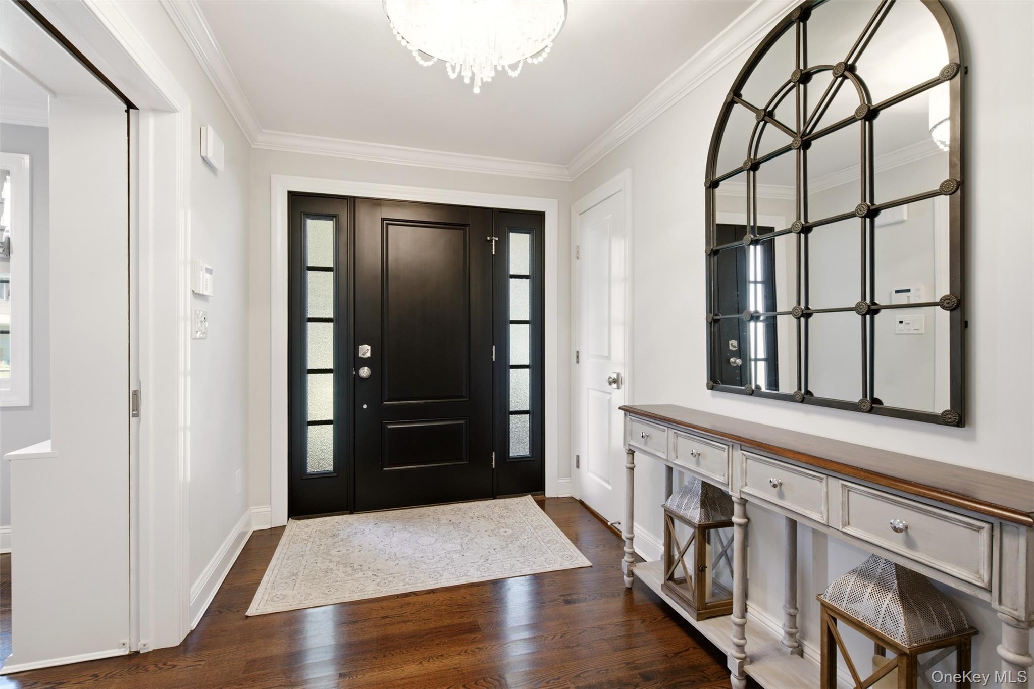6 Sue Circle Property Photo 3