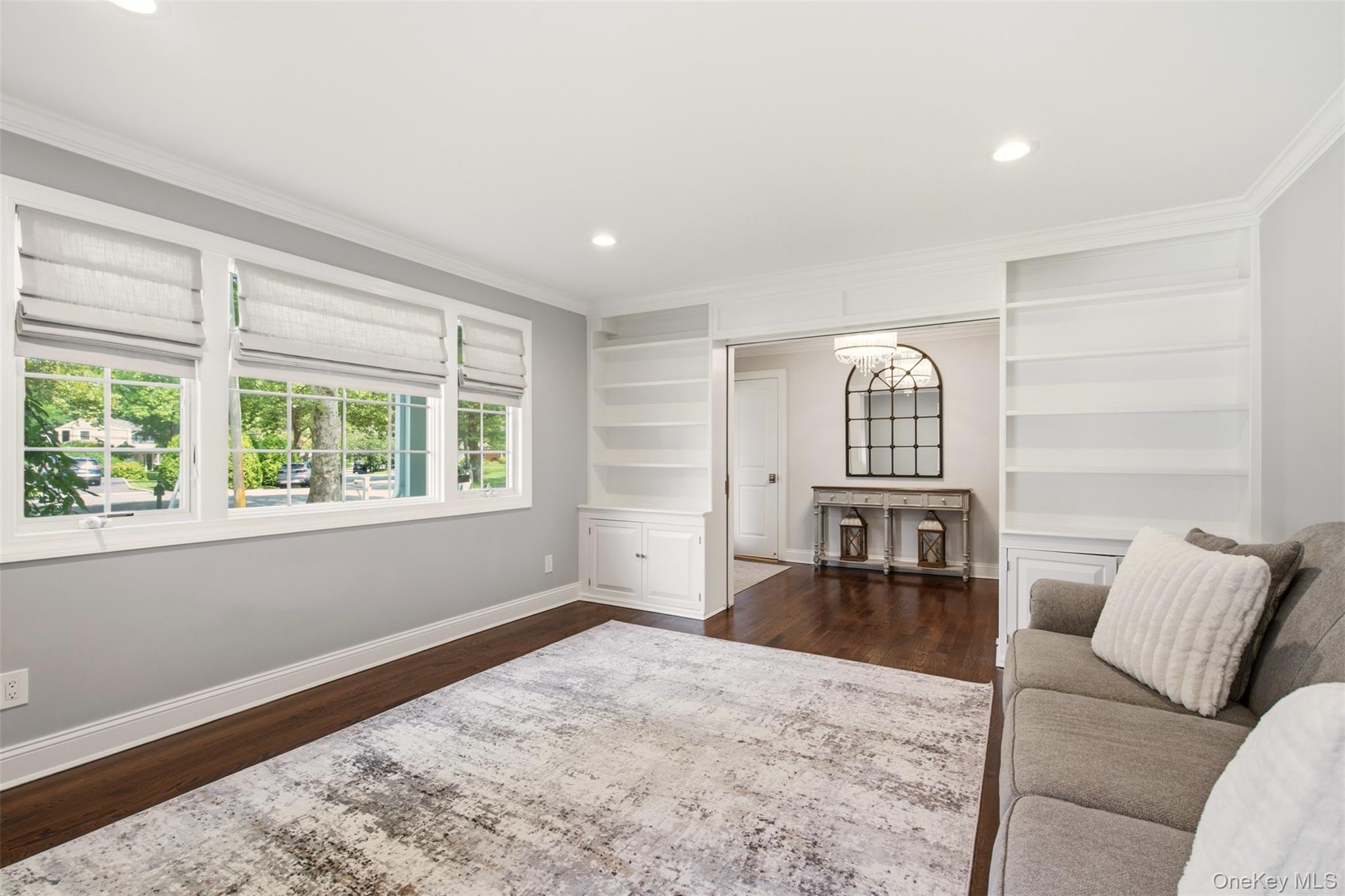 6 Sue Circle Property Photo 5