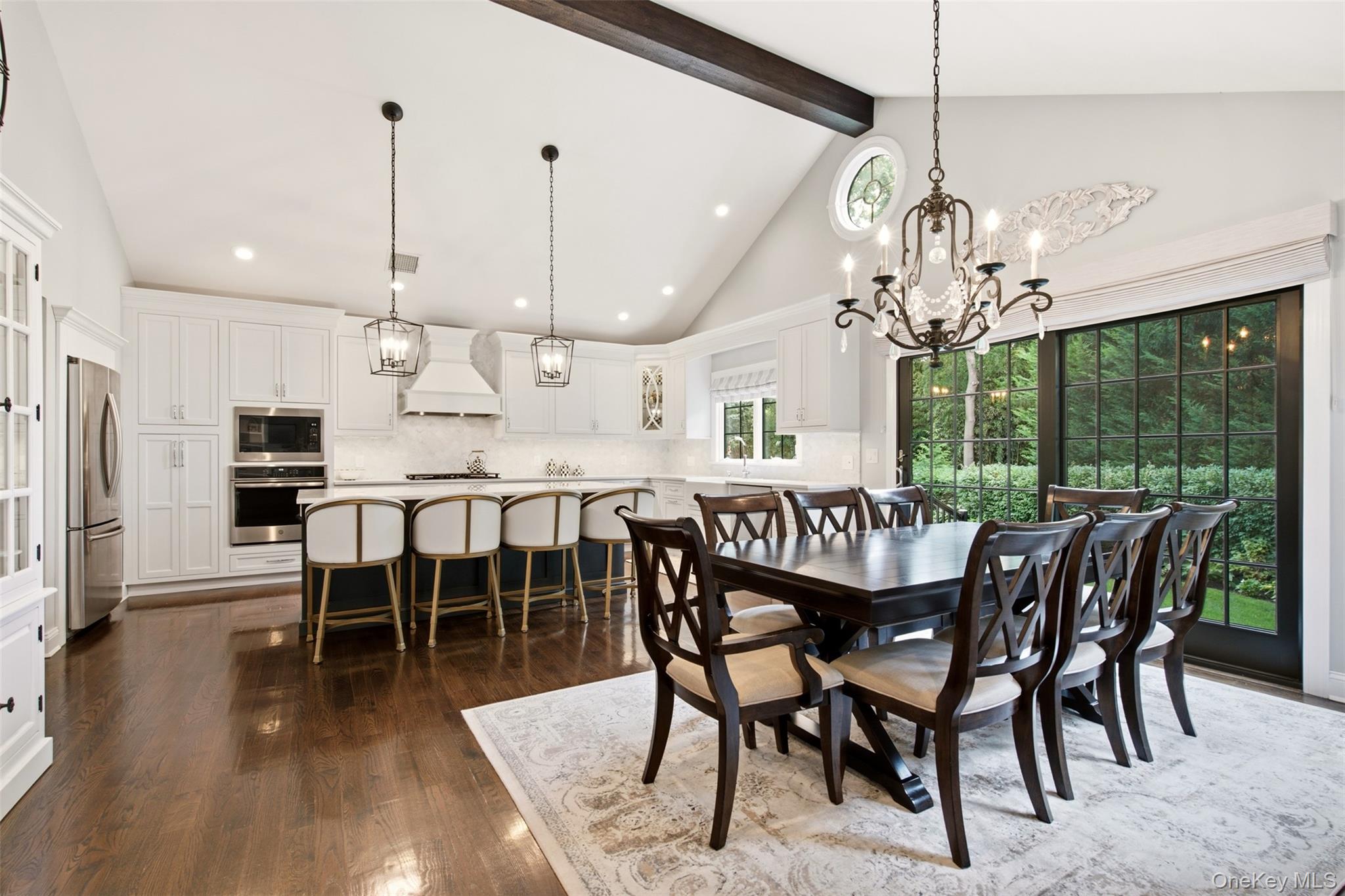 6 Sue Circle Property Photo 12