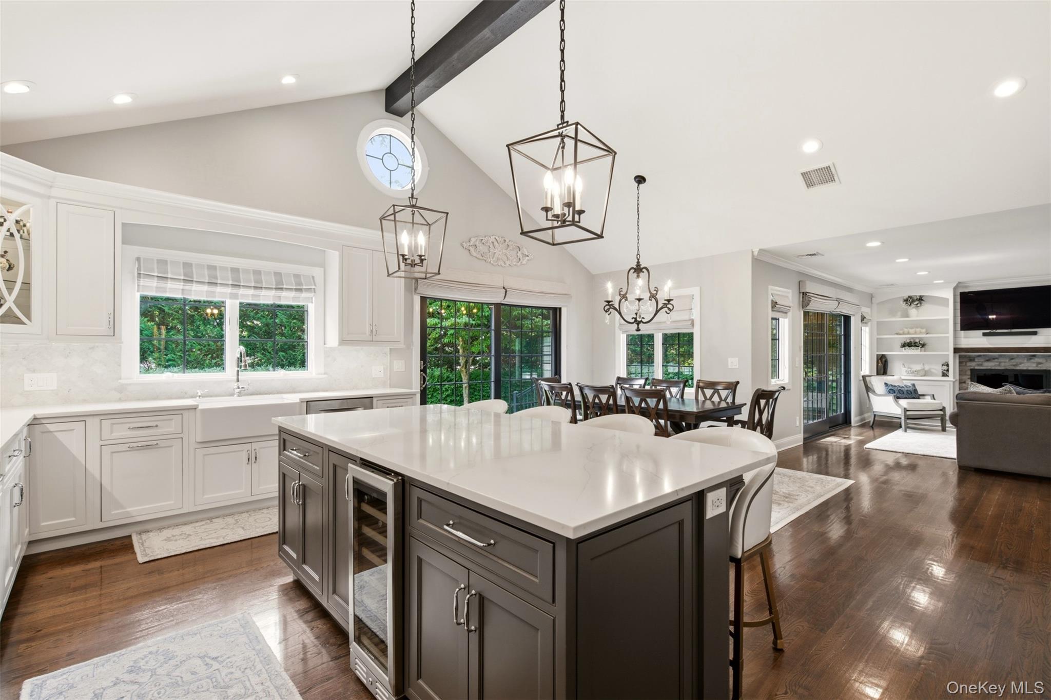 6 Sue Circle Property Photo 15