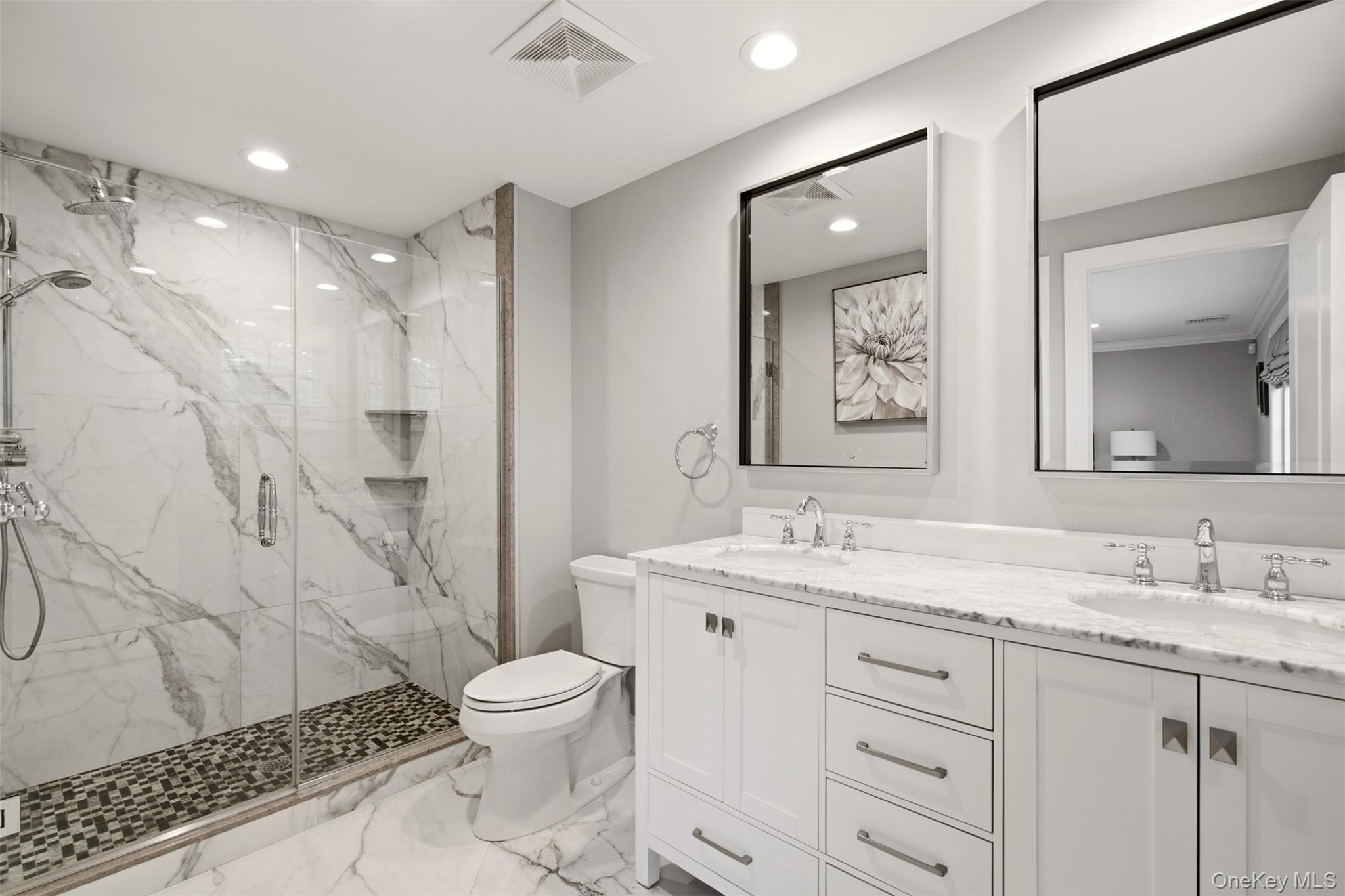 6 Sue Circle Property Photo 17