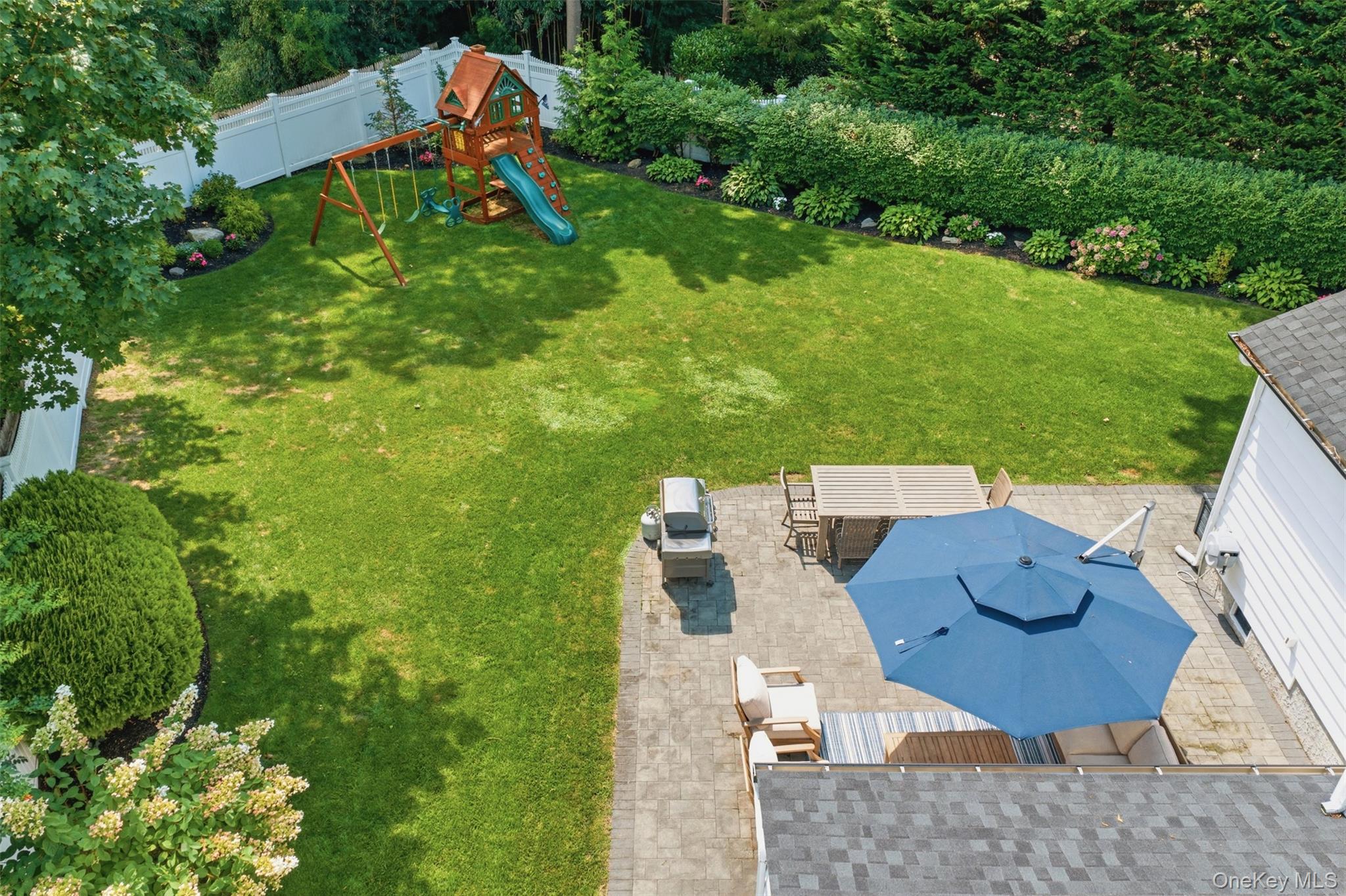 6 Sue Circle Property Photo 23