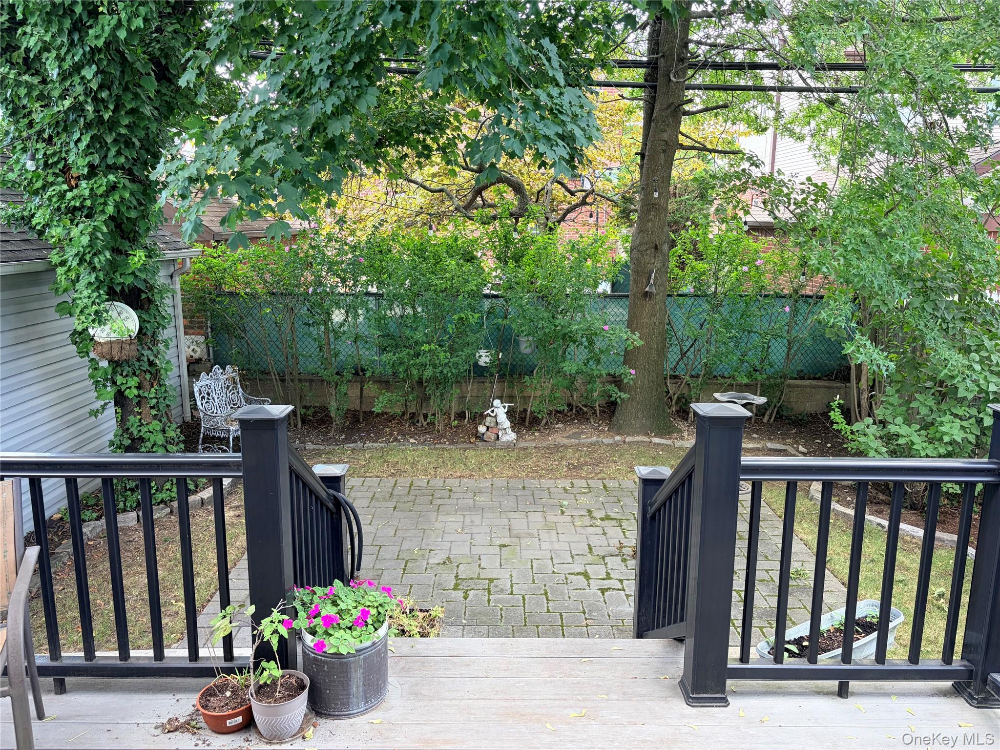 8456 252nd Street Property Photo 14