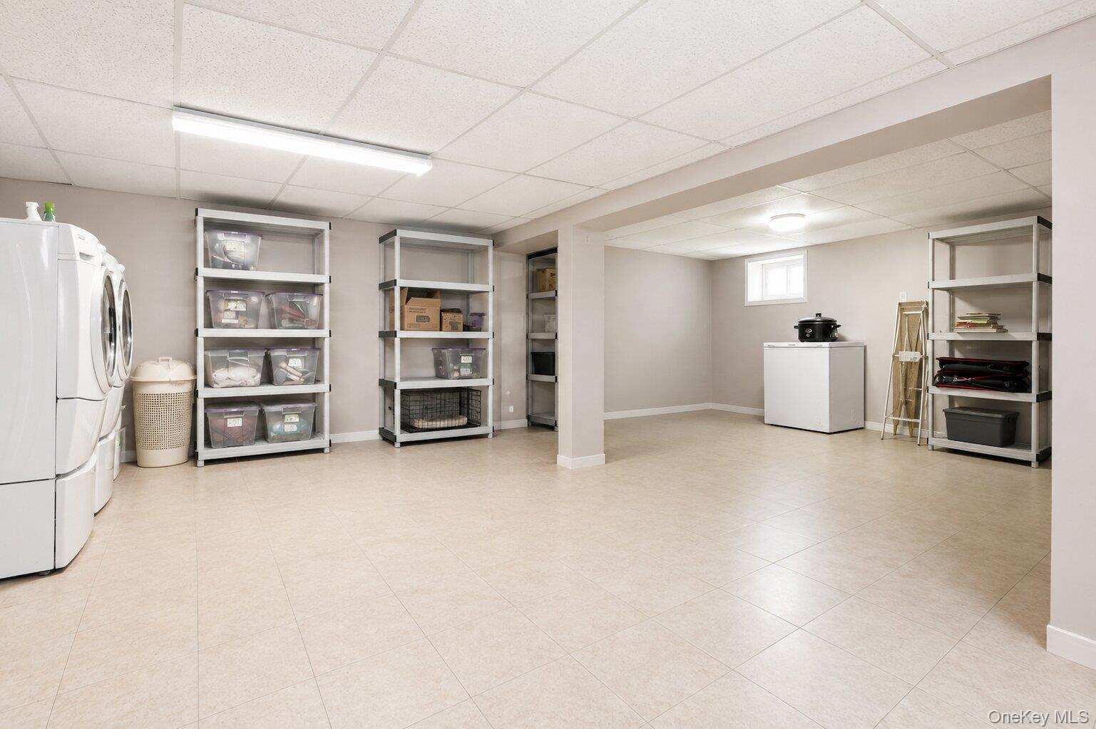 442 Langley Avenue Property Photo 11