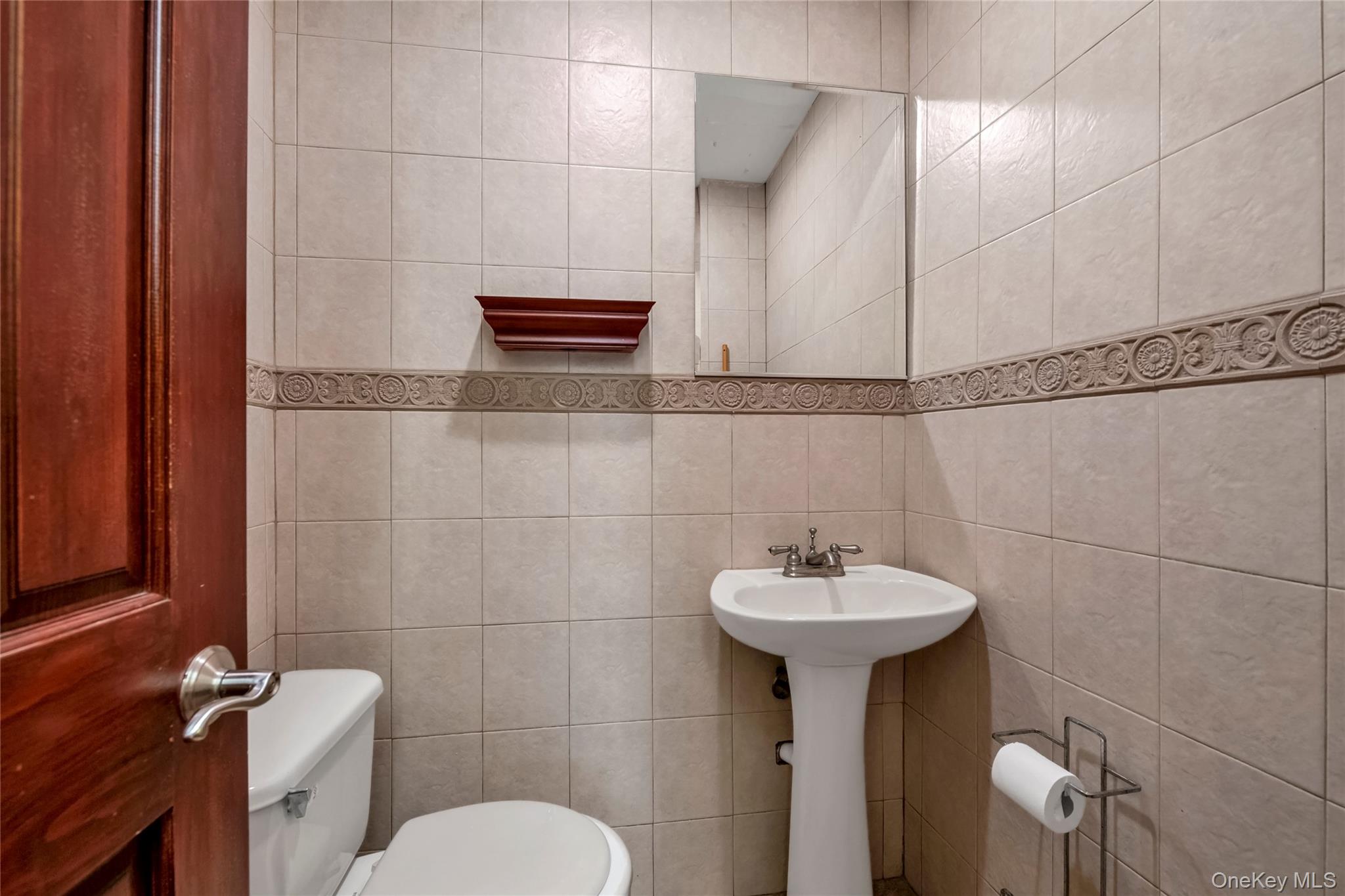 5019 Avenue Property Photo 13