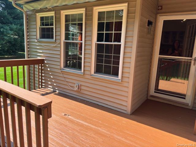 207 Crestwood Court Property Photo 33