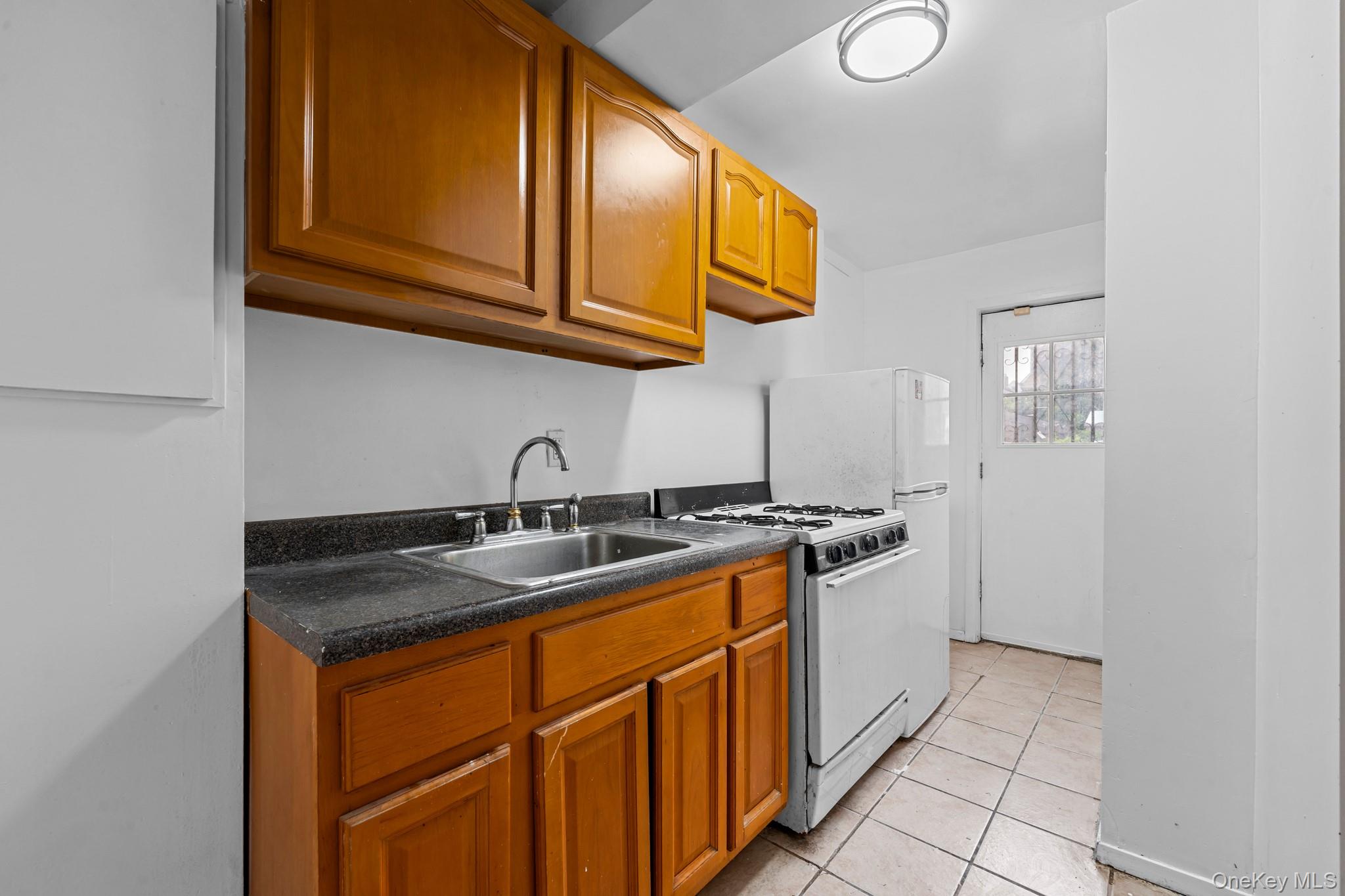13314 Francis Lewis Boulevard Property Photo 11