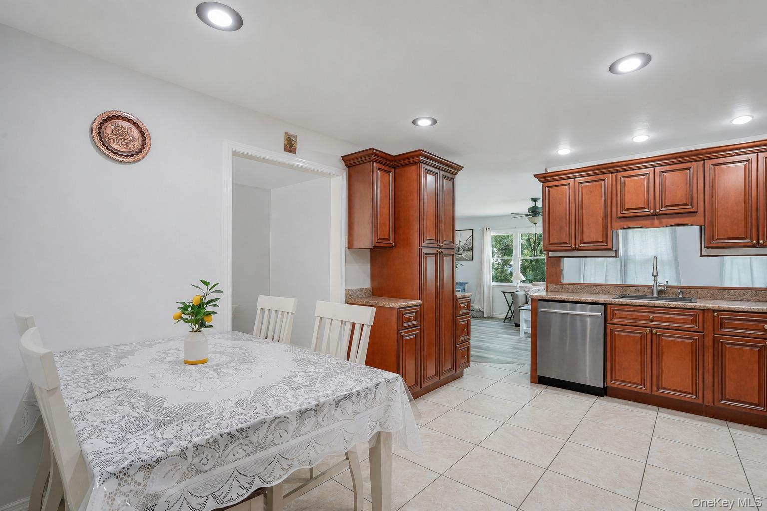 8 Hampton Road Property Photo 11