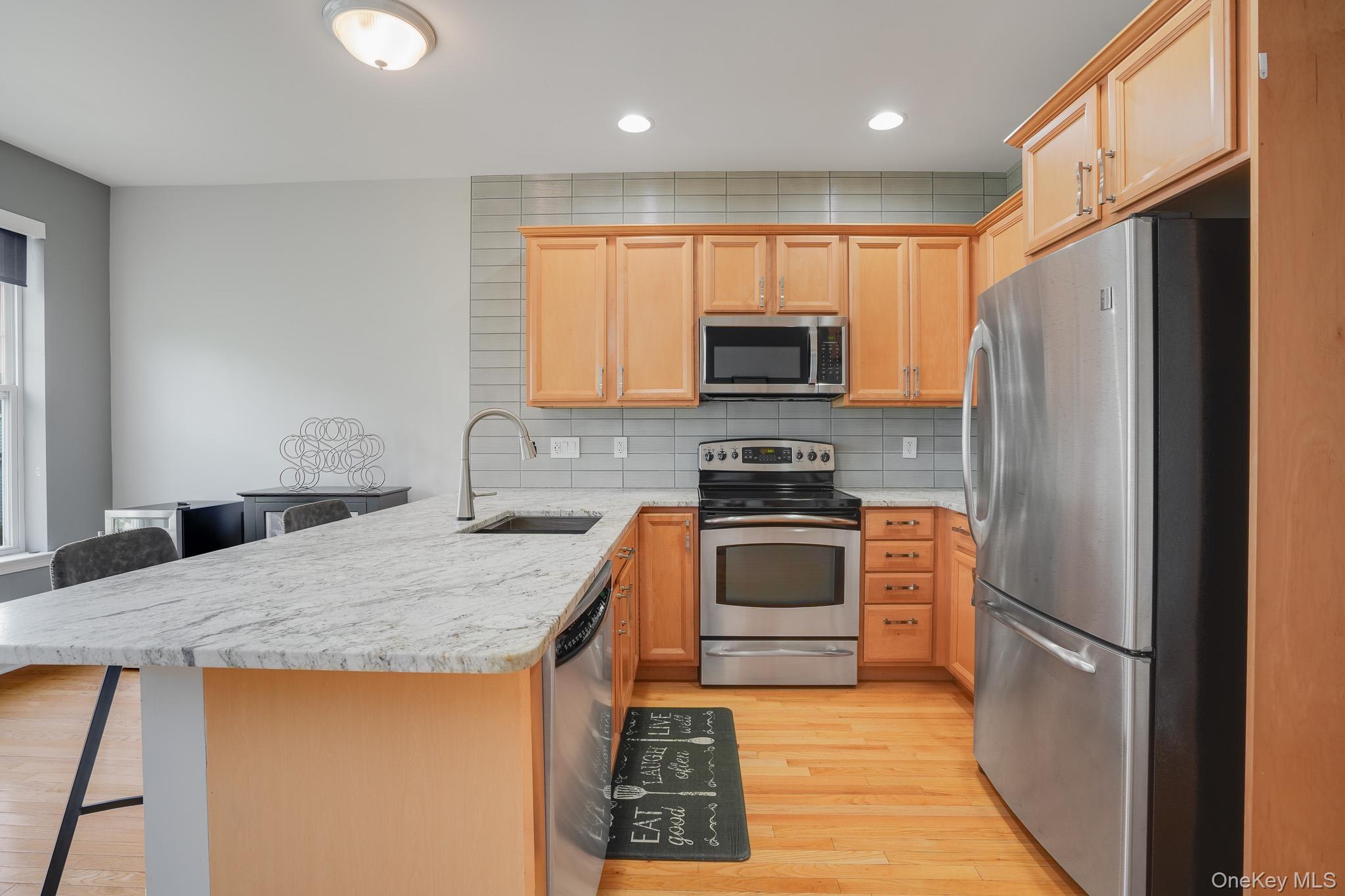303 Bridgeview Drive Property Photo 11