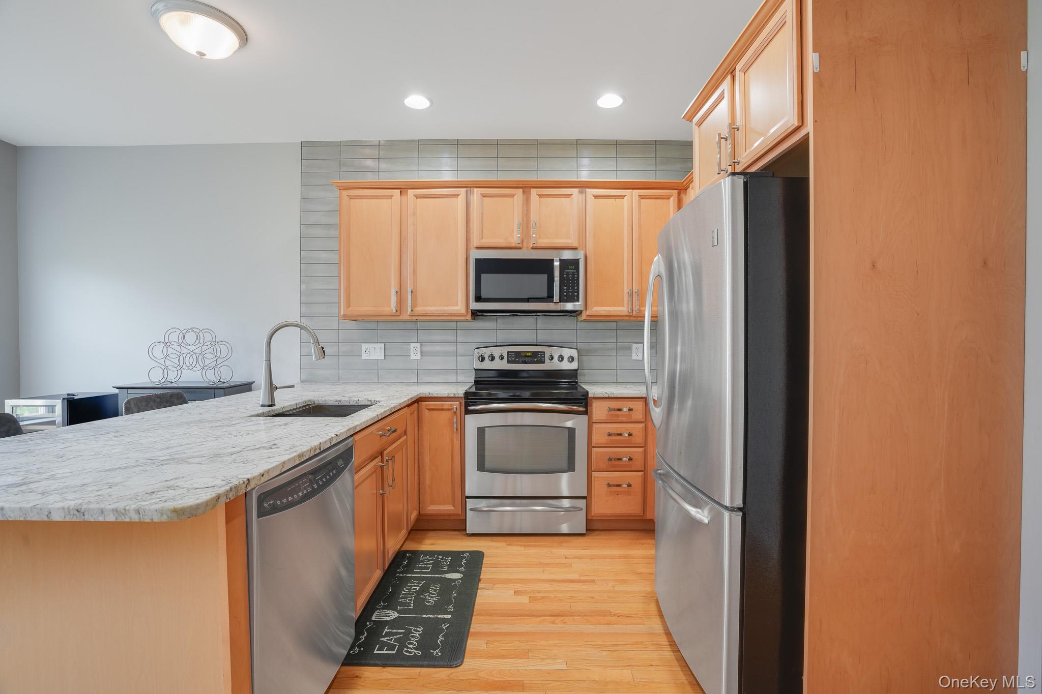 303 Bridgeview Drive Property Photo 13