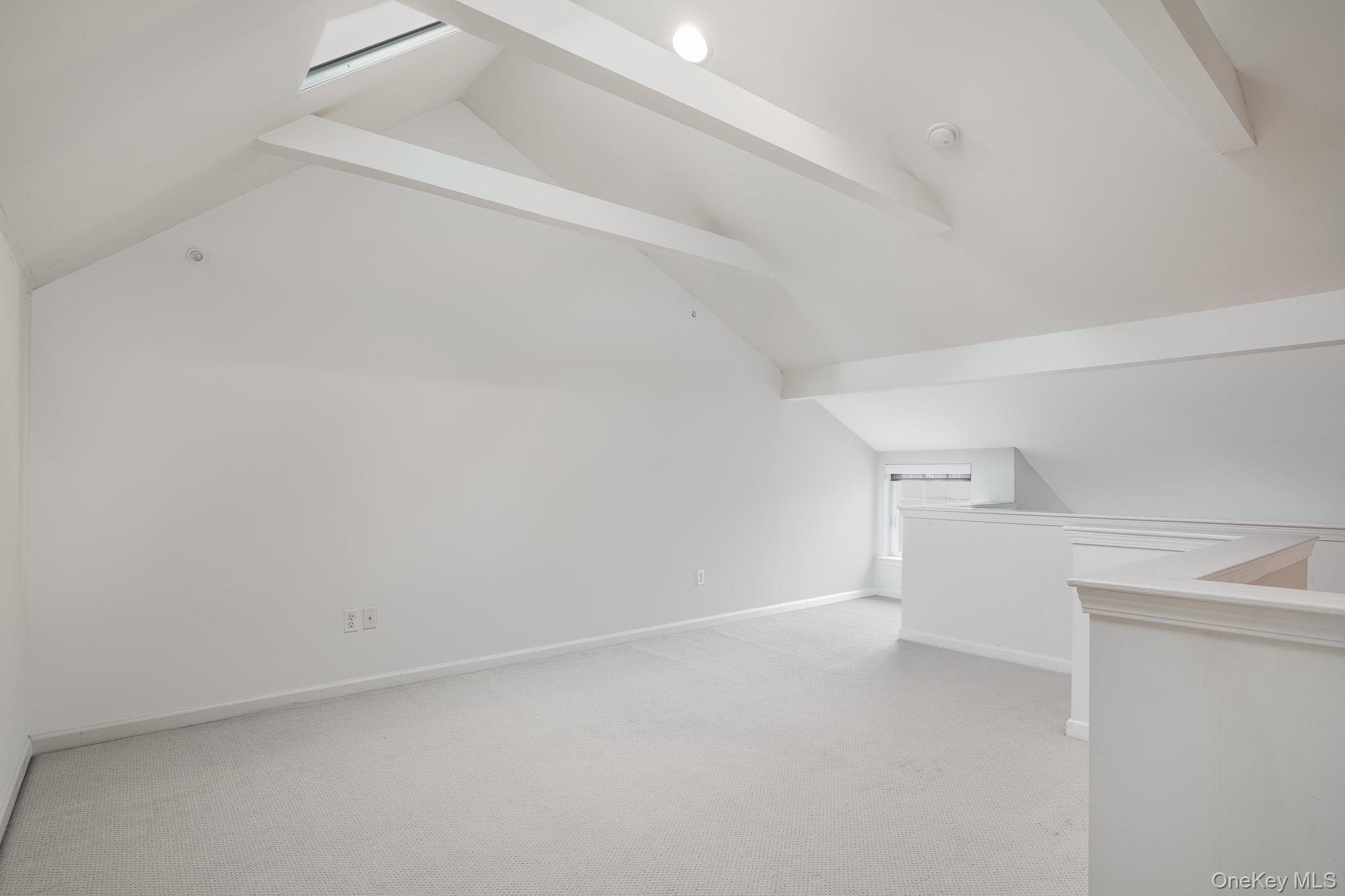 303 Bridgeview Drive Property Photo 32