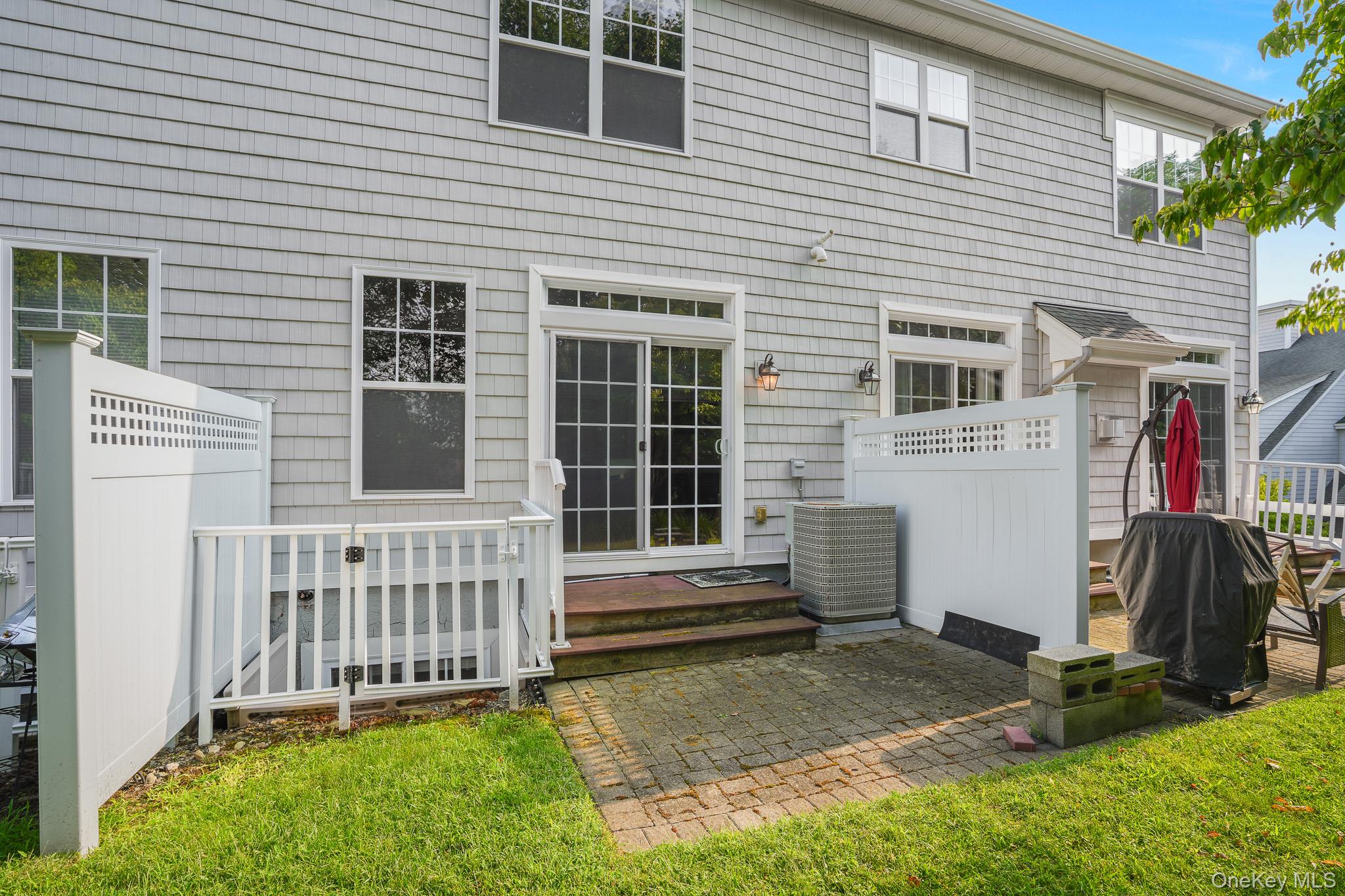 303 Bridgeview Drive Property Photo 36