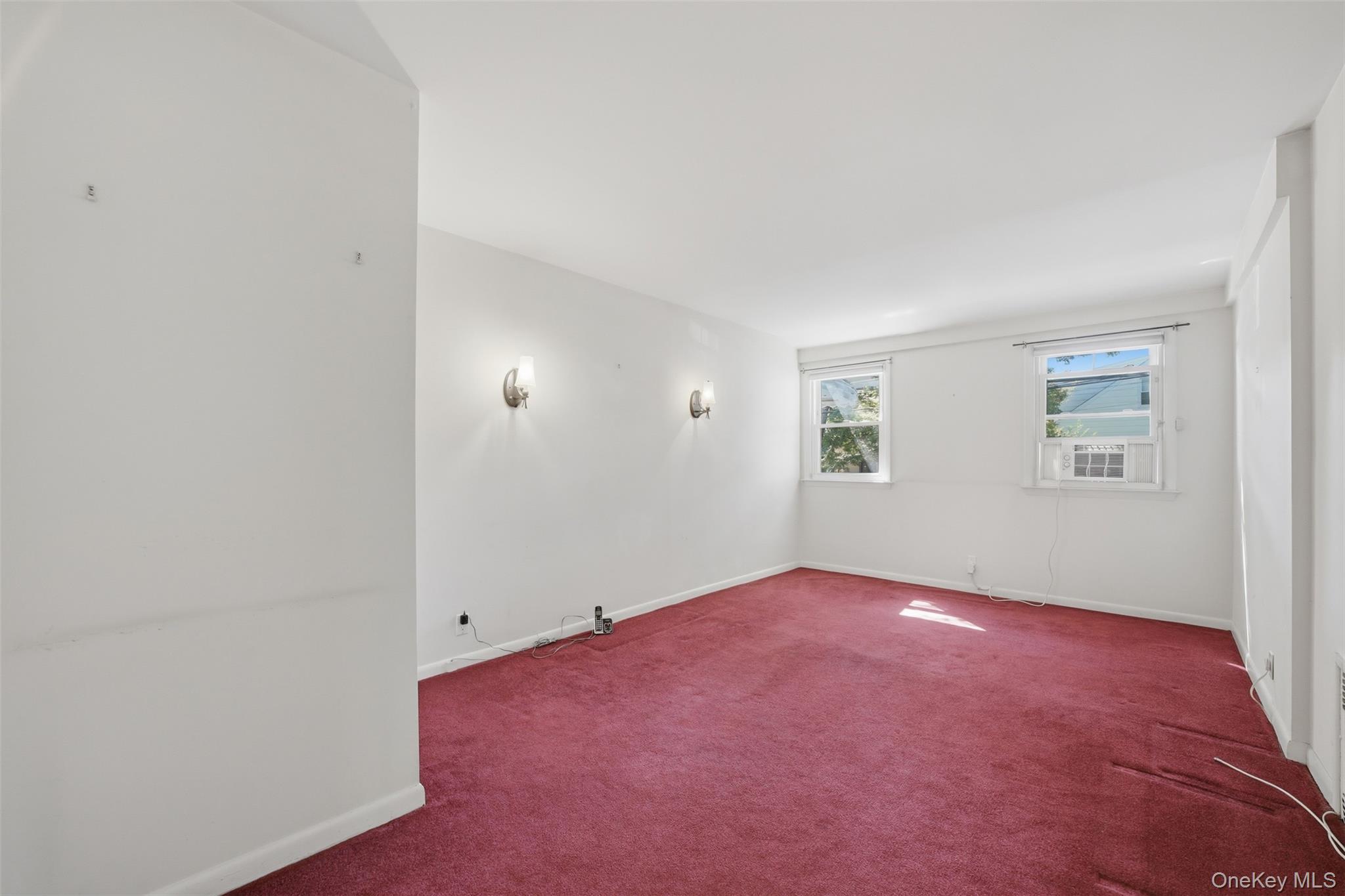 315 Sickles Avenue Property Photo 10
