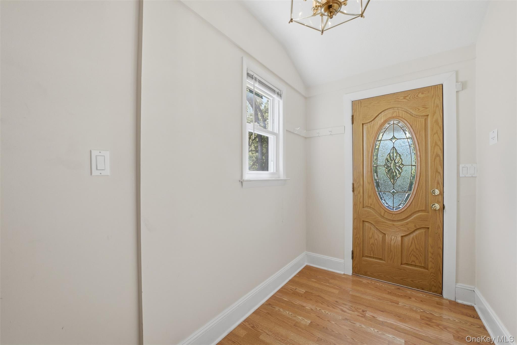 315 Sickles Avenue Property Photo 14