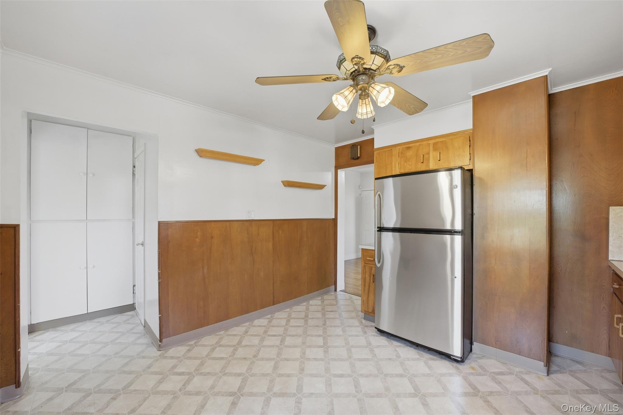315 Sickles Avenue Property Photo 17