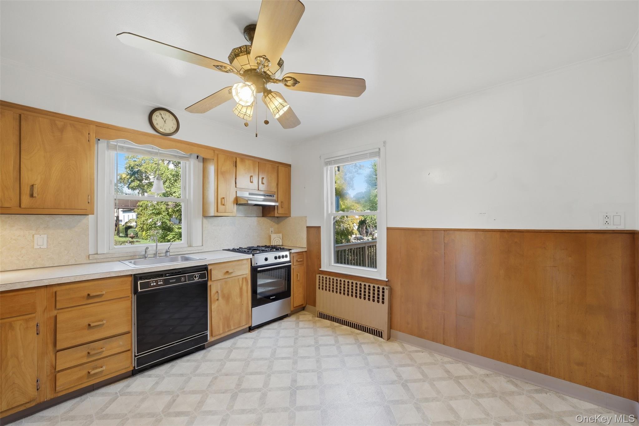 315 Sickles Avenue Property Photo 19